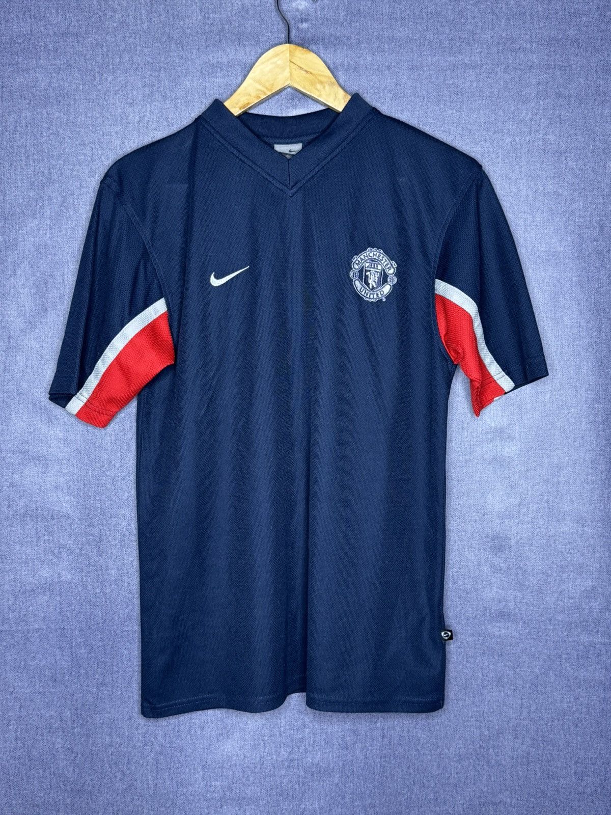 Nike Vintage Nike Manchester United Jersey 2002/2003 Training Size US S / EU 44-46 / 1 - 1 Thumbnail