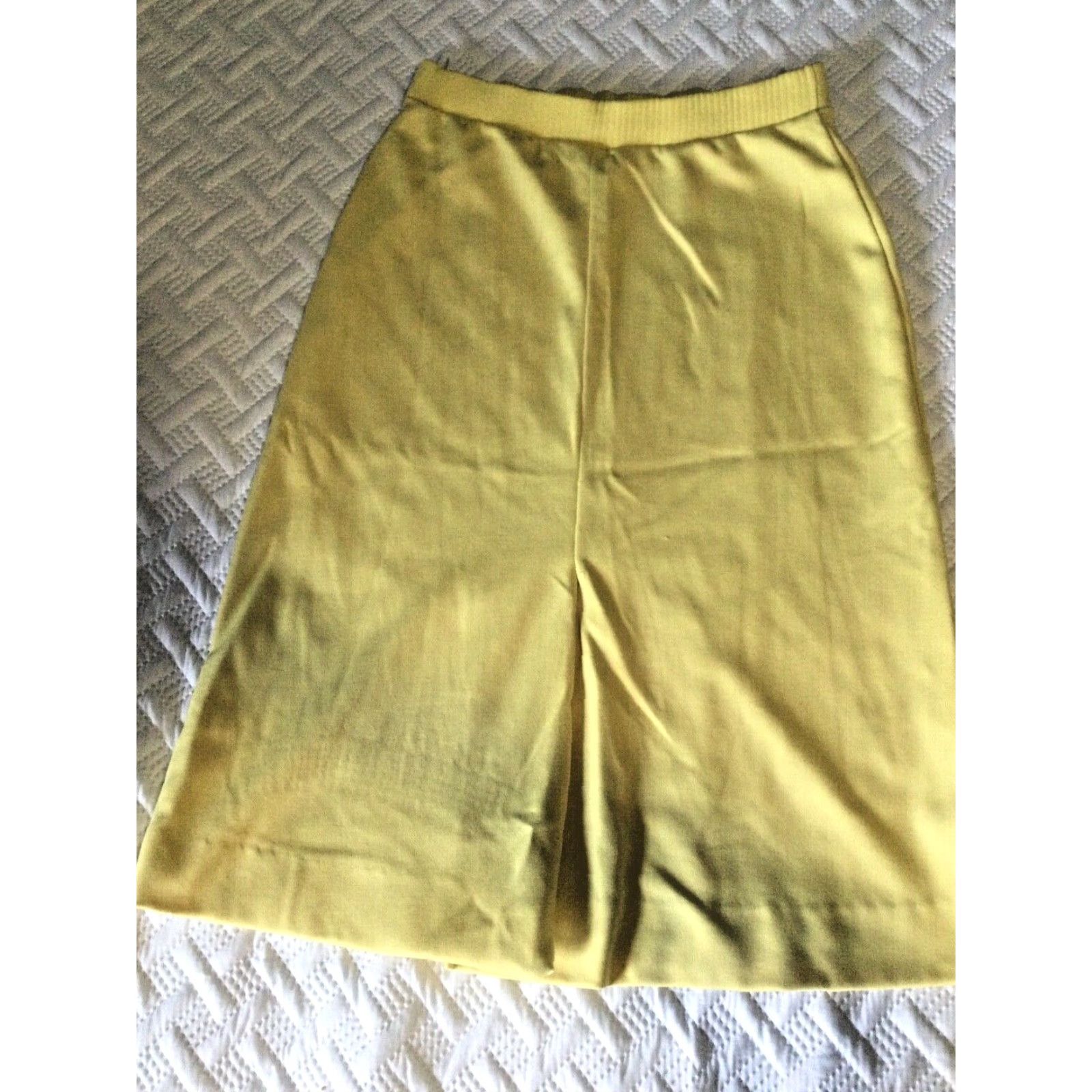 Etro VINTAGE Woman’s A-Line Skirt Yellow 9-10 Junior Size Elastic Waist Knee Length Solid Retro 70s Theme Business Casual Party/Cocktail Workwear Womens Size 30" / US 8 / IT 44 - 2 Thumbnail