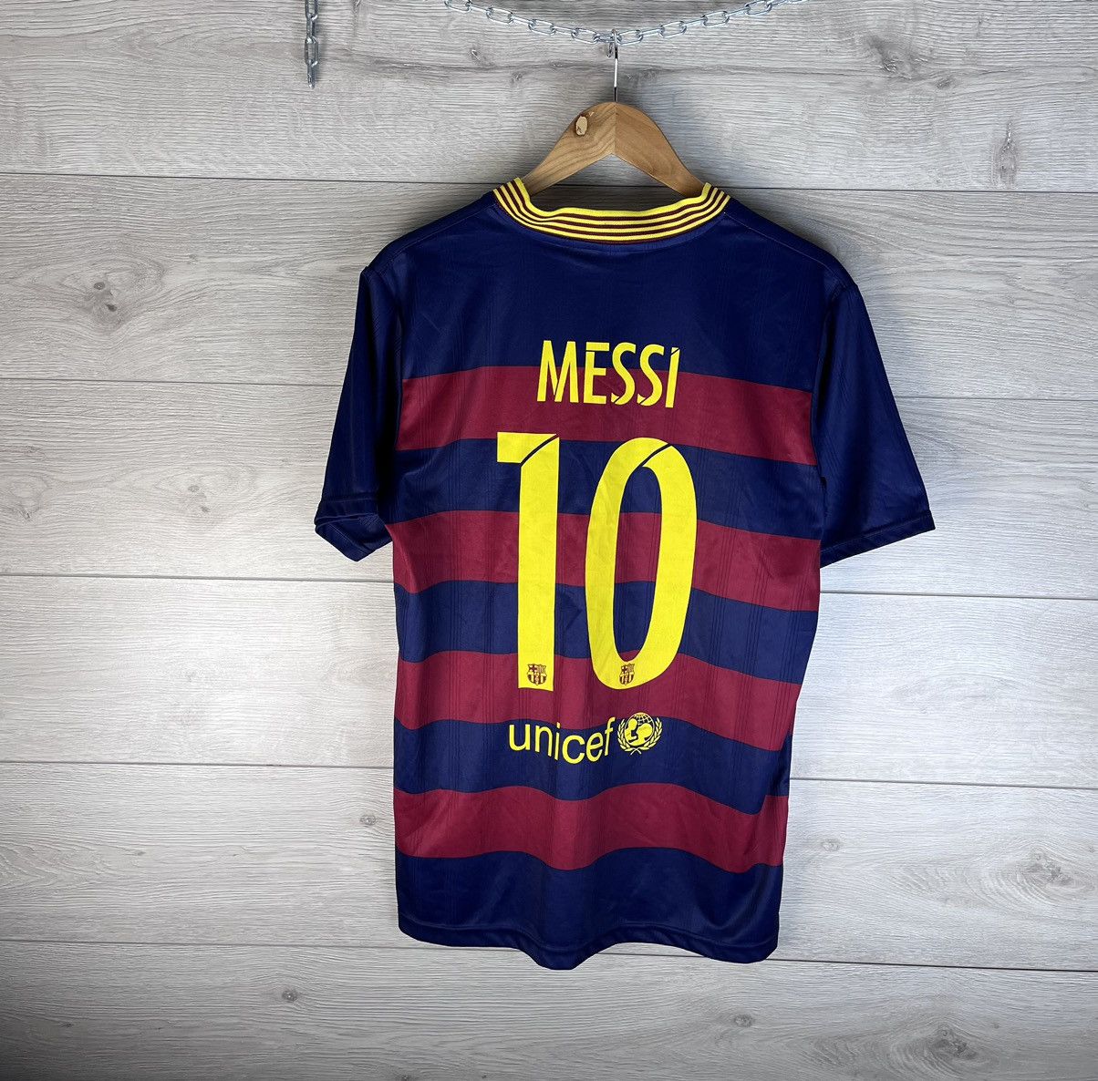Other Men’s soccer jersey Fc Barcelona LaLiga size M spor Size US M / EU 48-50 / 2 - 10 Thumbnail