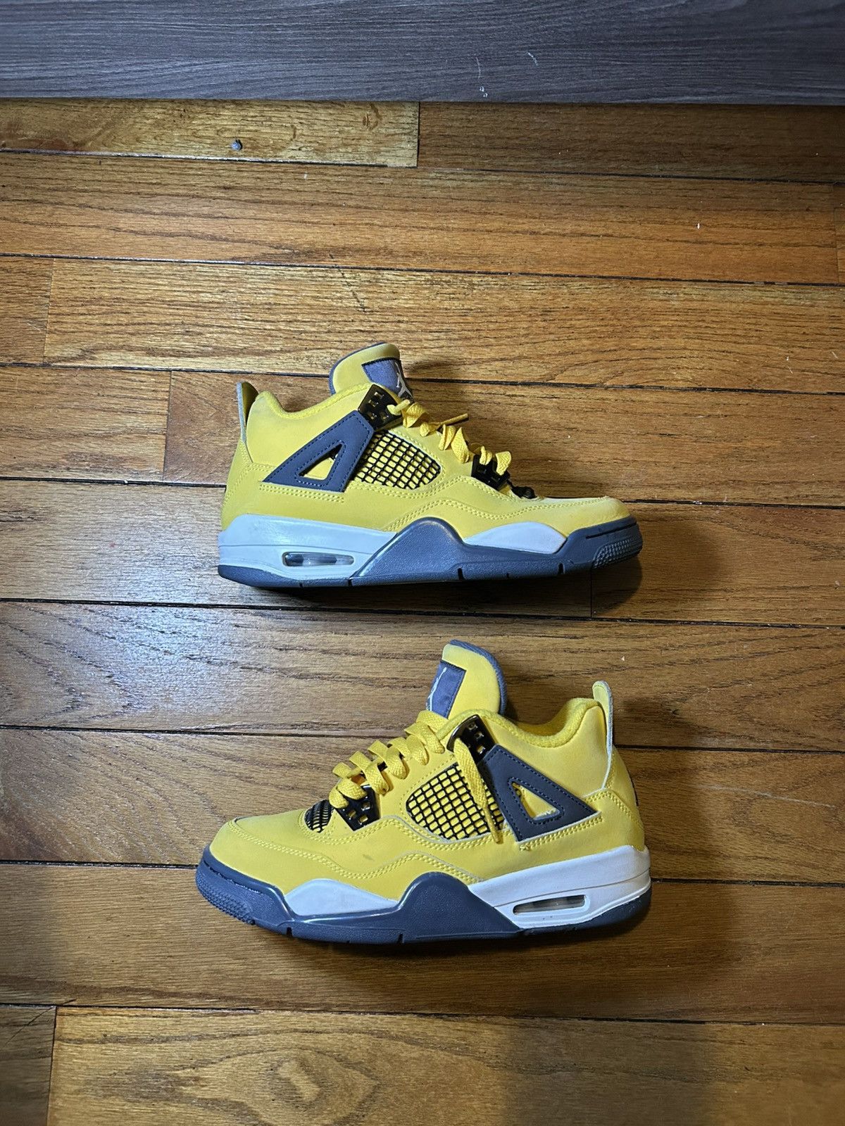 Jordan Brand Nike Air Jordan 4 Retro “Lightning” (2021) Size US 6 / EU 39 - 7 Thumbnail