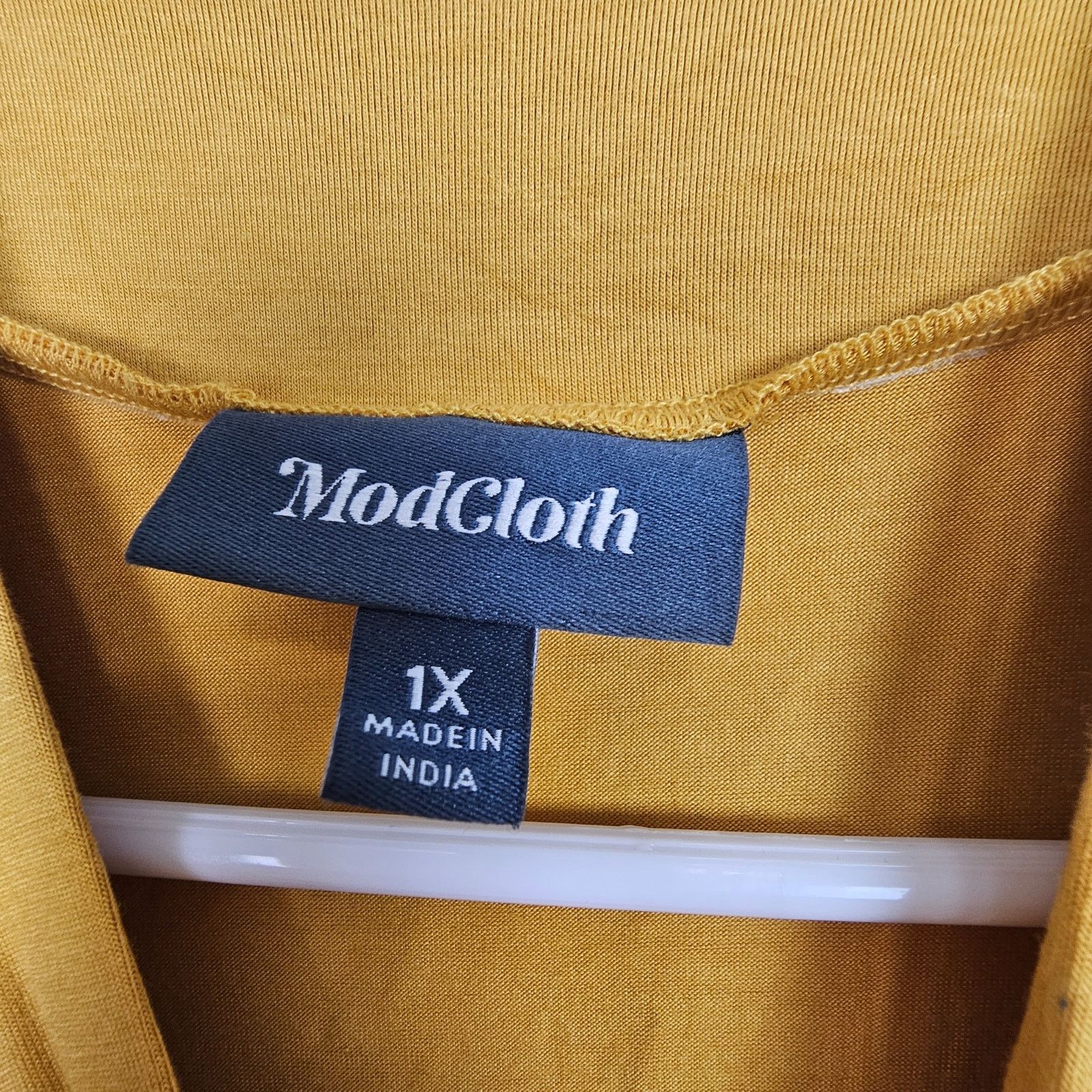 Modernica ModCloth Blouse Tie Front Plus Size 1X Stretch Pullover Size XL / US 12-14 / IT 48-50 - 5 Thumbnail