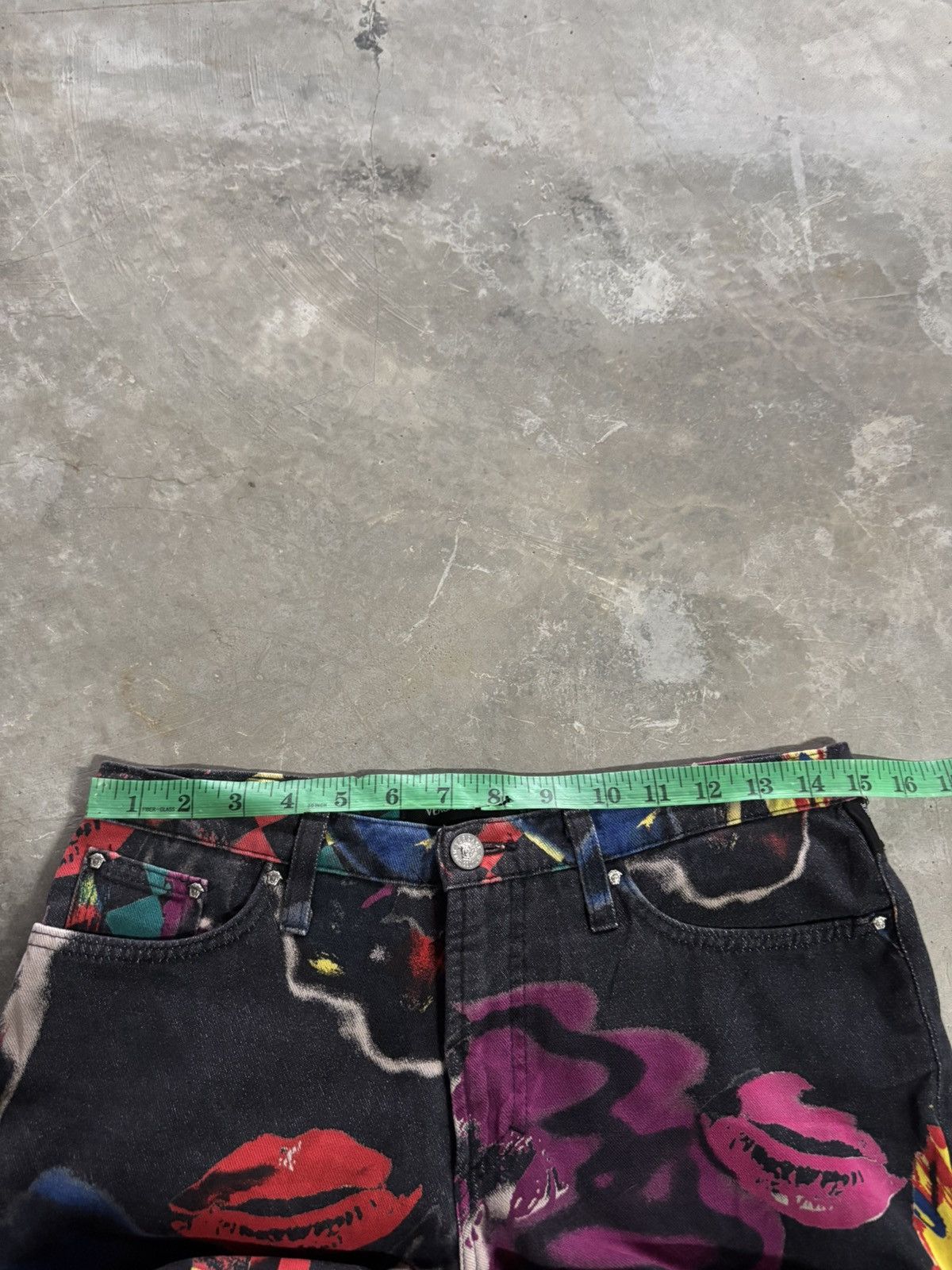 Versace VERSACE JEANS COUTURE bootcut flare jeans crazy overprint Size US 30 / EU 46 - 25 Thumbnail