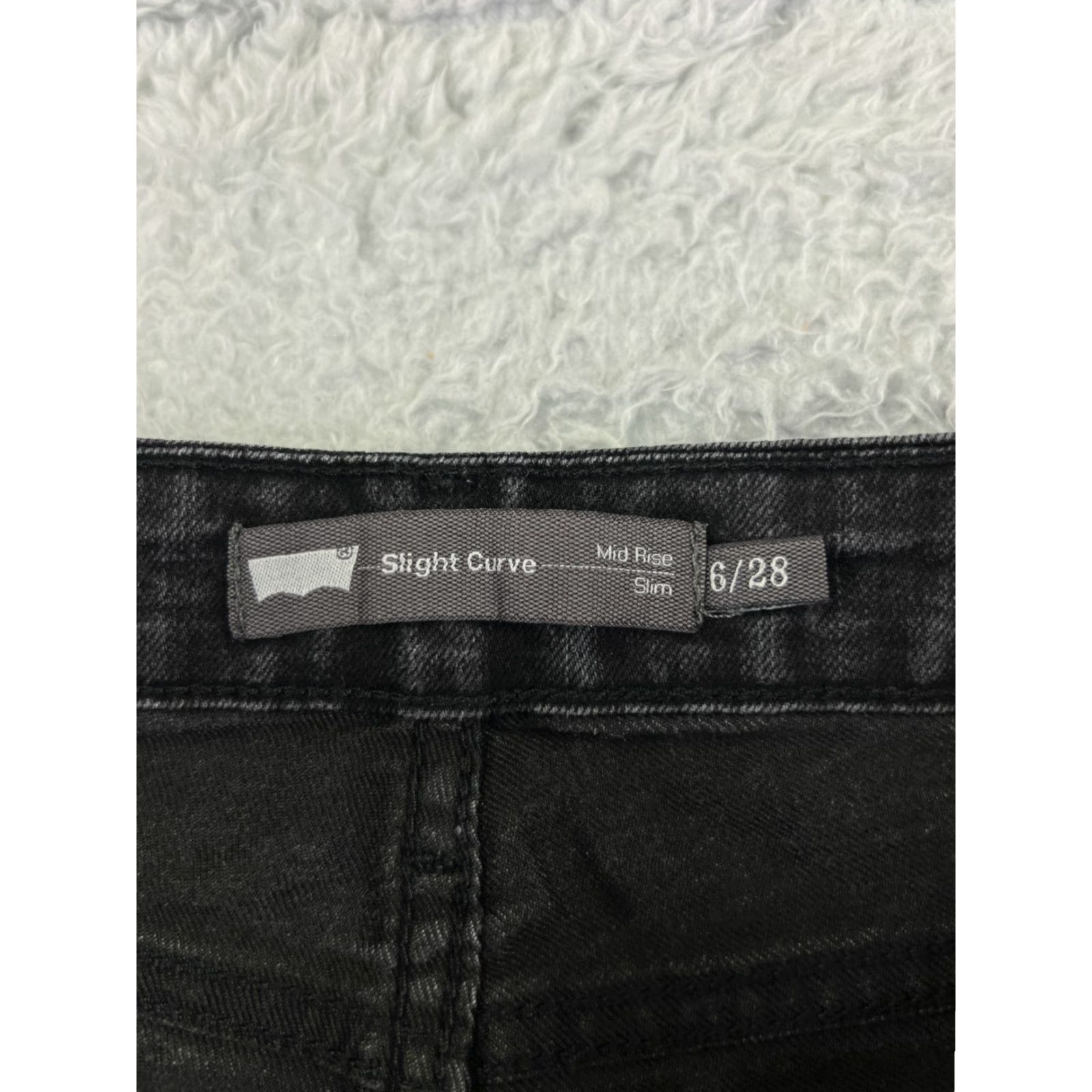 Levi's VINTAGE Levis Pants Womens 6 Black Denim Jeans Slight Curve Mid Rise Slim Cotton 28x26 Size 28" / US 6 / IT 42 - 6 Thumbnail