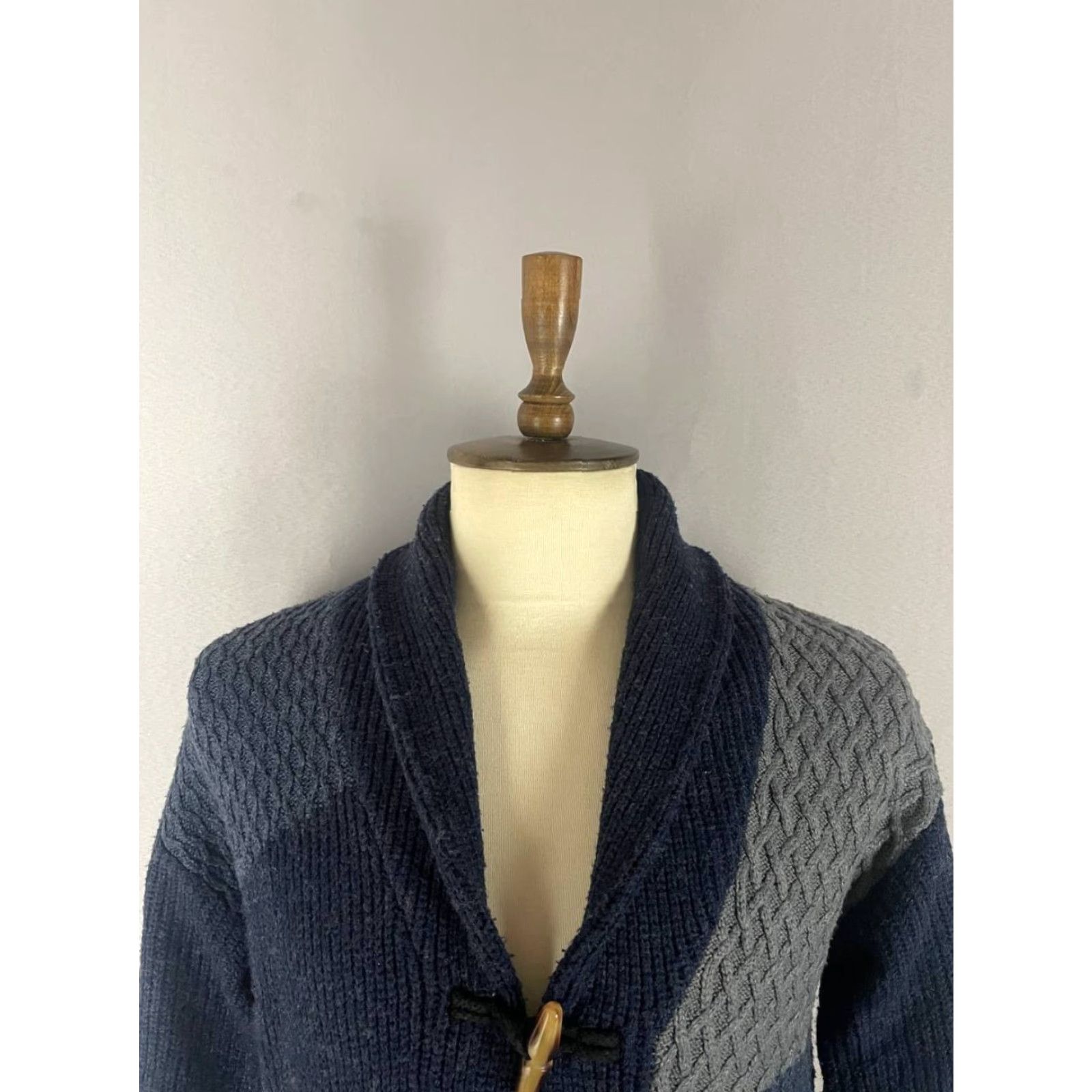 Desigual Desigual Cardigan Sweater Mens Multicolor Acrylic Long Sleeve Button Regular Size M Size US M / EU 48-50 / 2 - 5 Thumbnail