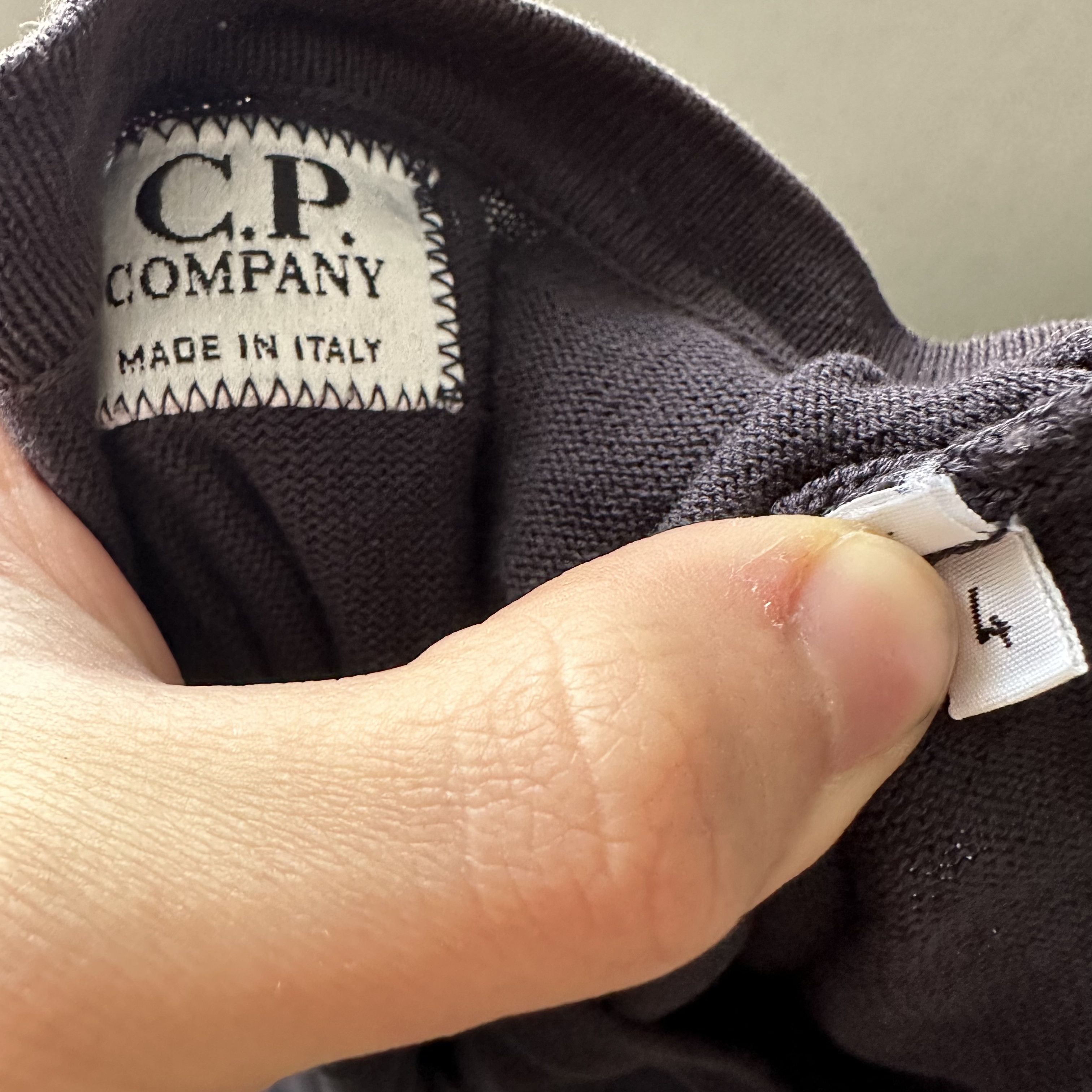 C.P. Company × Vintage CP Company V Neck Vintage Cardigan y2k Slim Sweater Size US S / EU 44-46 / 1 - 7 Thumbnail