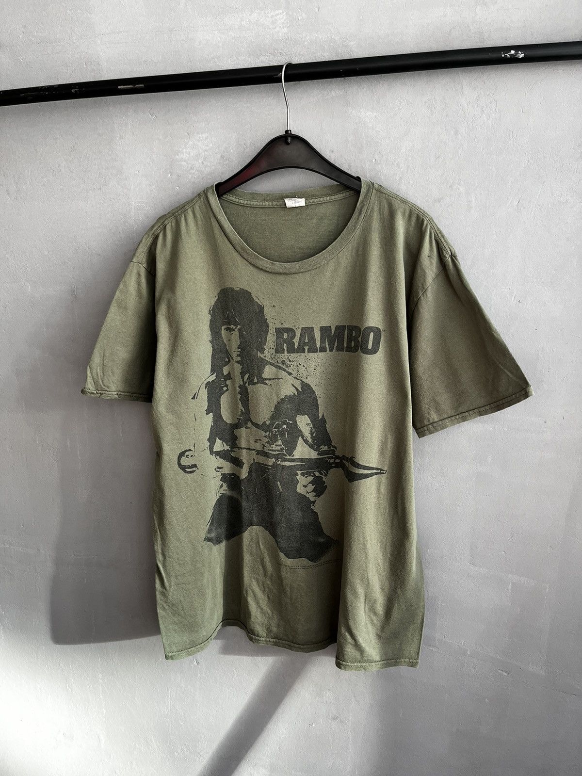 Vintage Vintage 1985 Rambo "First Blood II" Shirt Size US L / EU 52-54 / 3 - 3 Thumbnail