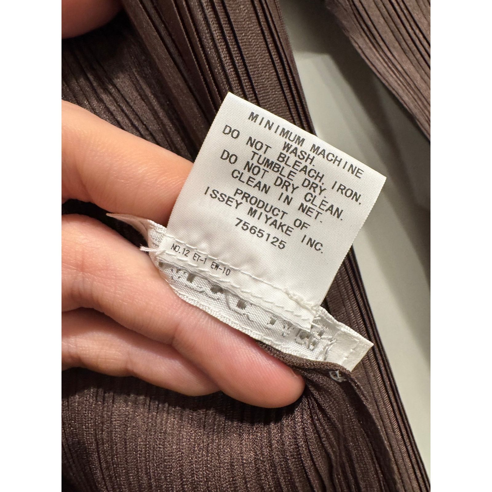 Issey Miyake 2000s Issey Miyake “Pleats Please” cardigan Size XS / US 0-2 / IT 36-38 - 9 Thumbnail
