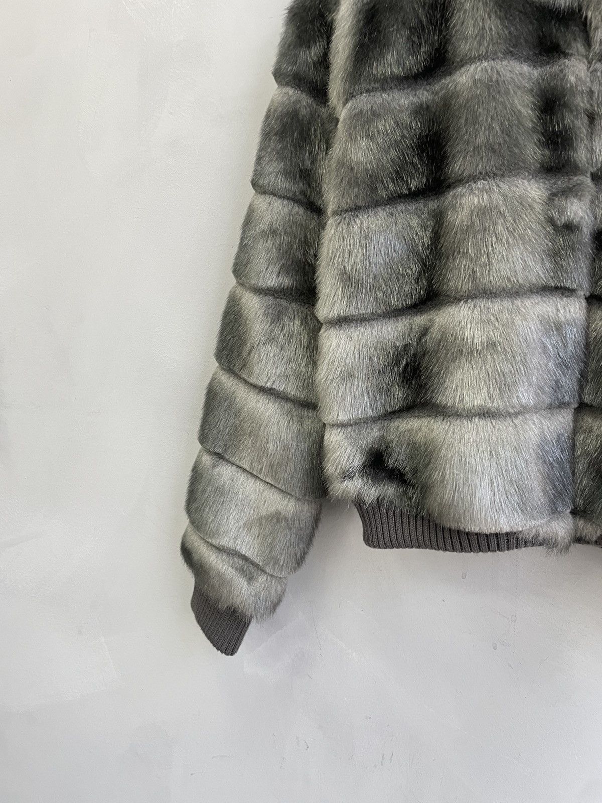 If Six Was Nine Rare fur bomber jacket if six was nine style cropped y2k Size S / US 4 / IT 40 - 3 Thumbnail