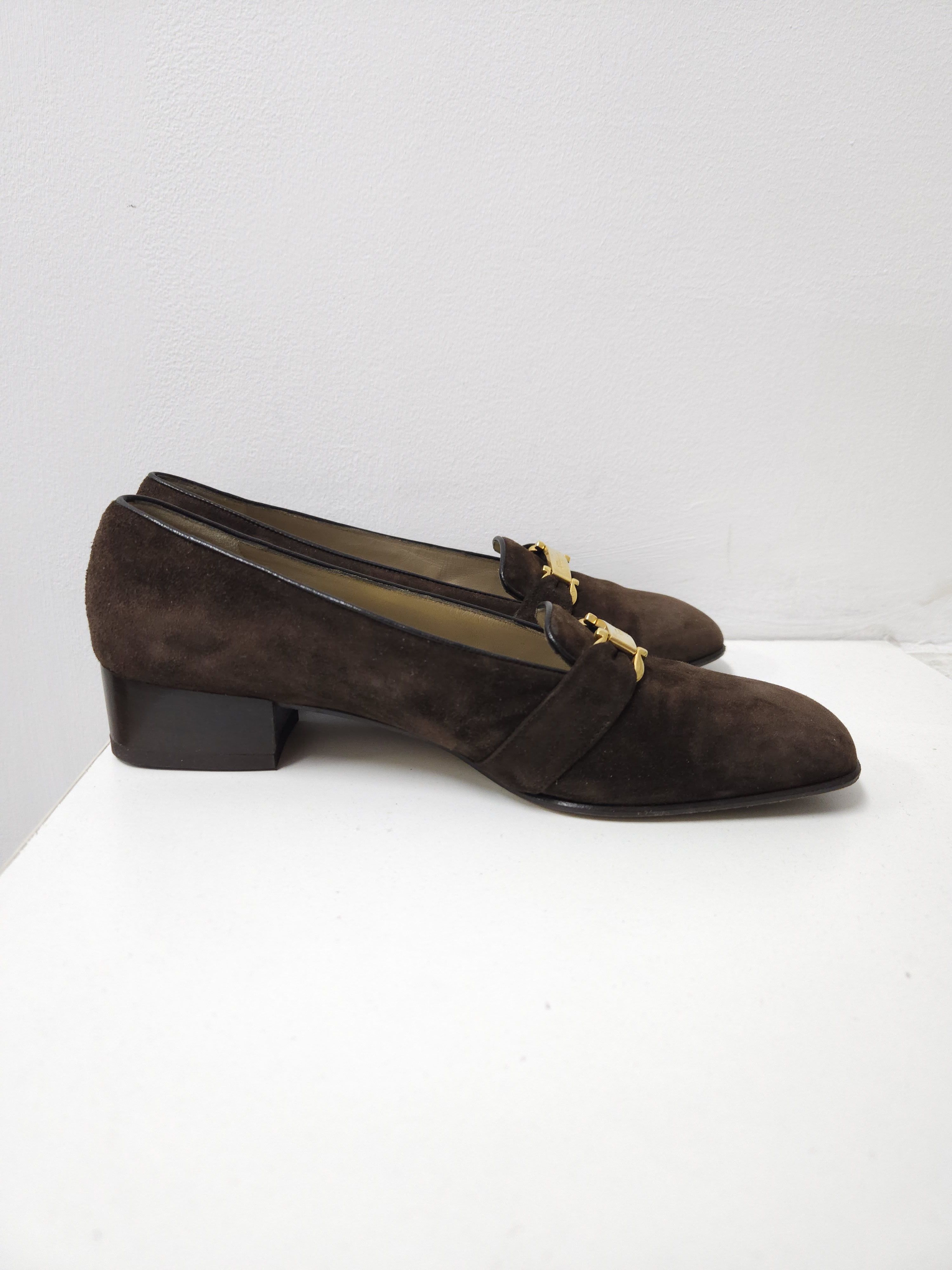 Salvatore Ferragamo Vintage Ferragamo brown suede loafers with gold hardware Size US 7 / IT 37 - 10 Thumbnail