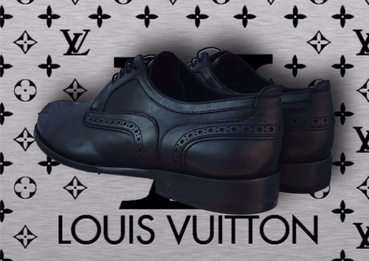 Louis Vuitton Louis Vuitton Black Brogue Leather Lace Up Oxfords LV Logo Size US 9 / EU 42 - 3 Thumbnail
