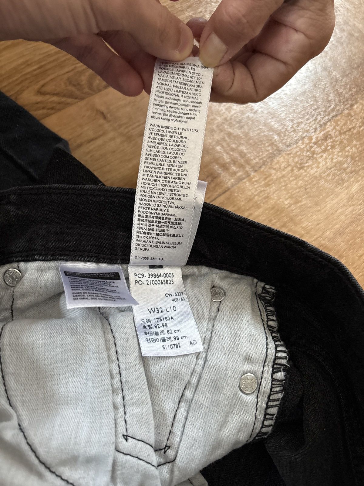 Levi's Levi’s Black Jean Shorts Size US 32 / EU 48 - 4 Thumbnail