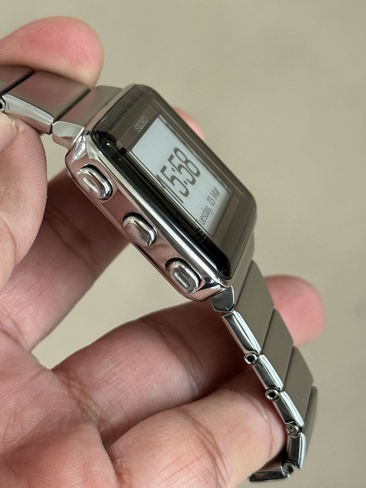 Seiko RARE SEIKO ELECTRONIC PAPER DIGITAL SPIRIT JAPAN WATCH Size 44 - 4 Thumbnail