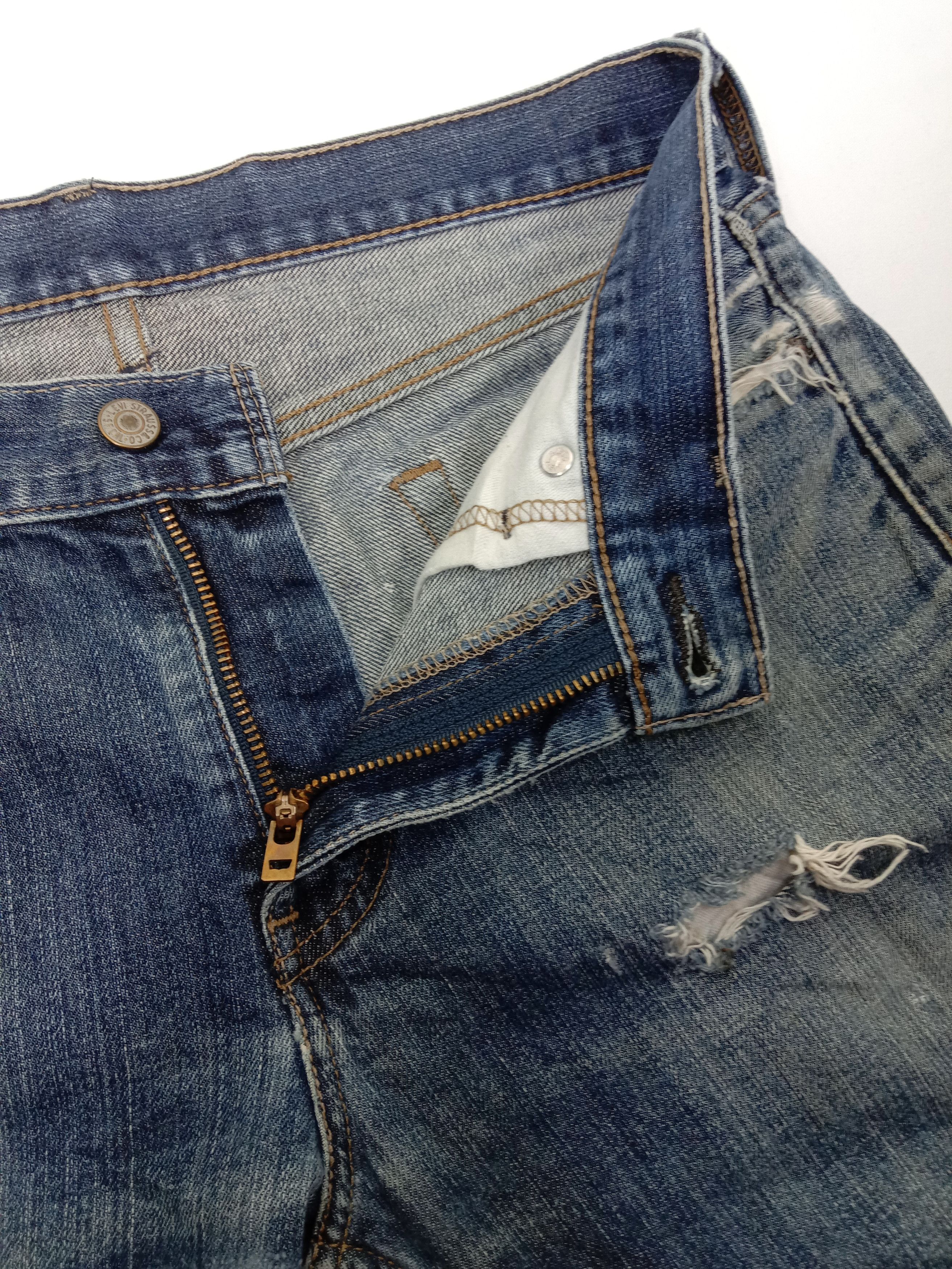 Levi's Vintage Levi's 514 Jeans Earth Tone Ripped Denim Size US 30 / EU 46 - 9 Thumbnail