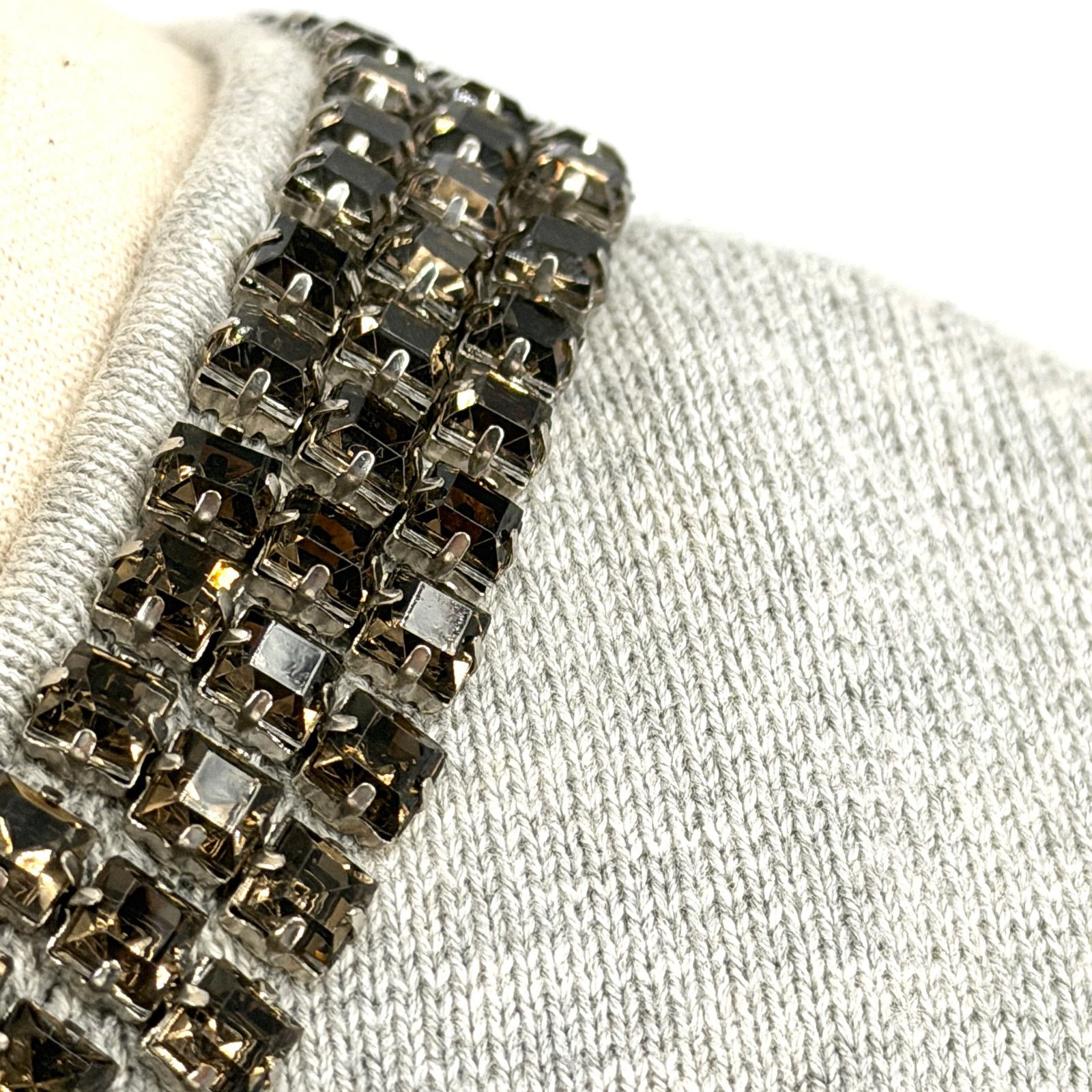 Ralph Lauren Grey Minimalist Glam Beaded Neckline Knit Sheath Dress Size M / US 6-8 / IT 42-44 - 3 Thumbnail