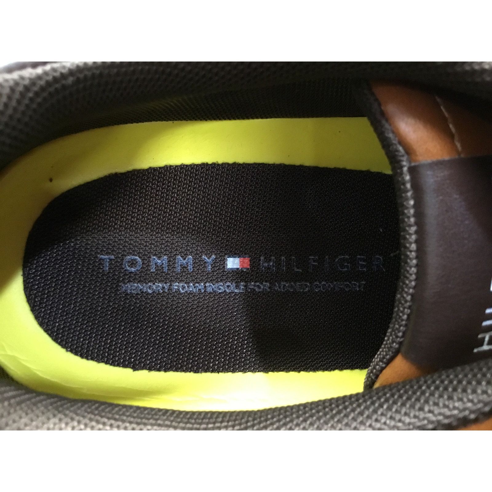 Tommy Hilfiger Tommy Hilfiger Sneaker Men 10.5 Brwn Leather Lace Up Low Top Size US 10.5 / EU 43-44 - 8 Thumbnail