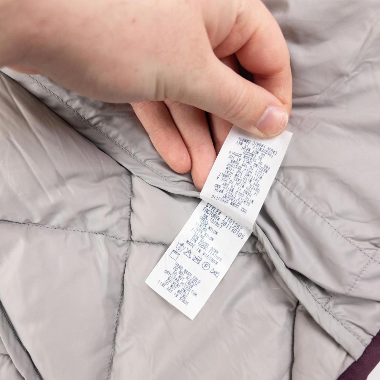 Designer Vintage Montbell Diamond Puffer Jacket Womens Size S Size US S / EU 44-46 / 1 - 8 Thumbnail