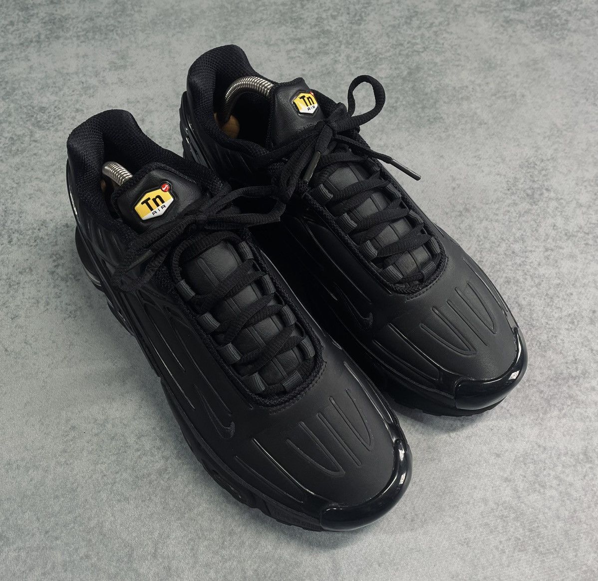 Nike Nike Air Max Plus 3 TN Men’s Shoes Black Grey US 8 EUR 41 Size US 8 / EU 41 - 3 Thumbnail
