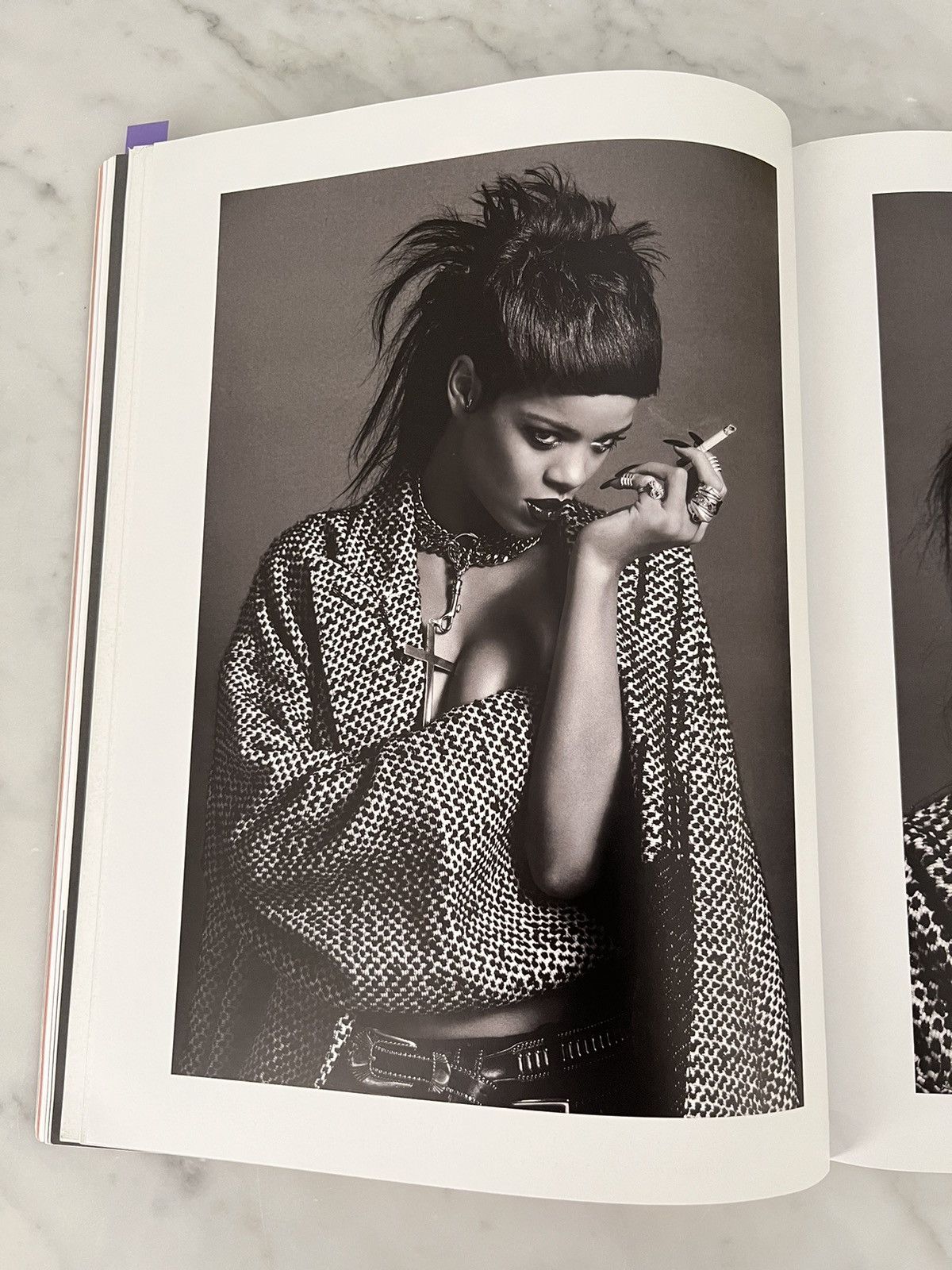 Other RIHANNA 032c MAGAZINE 25th ISSUE BERLIN WINTER 2013/14 Size ONE SIZE - 14 Thumbnail