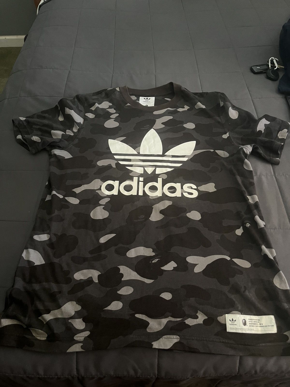 Adidas × Bape Adidas x Bape adicolor T-Shirt Black Medium Size US M / EU 48-50 / 2 - 1 Thumbnail
