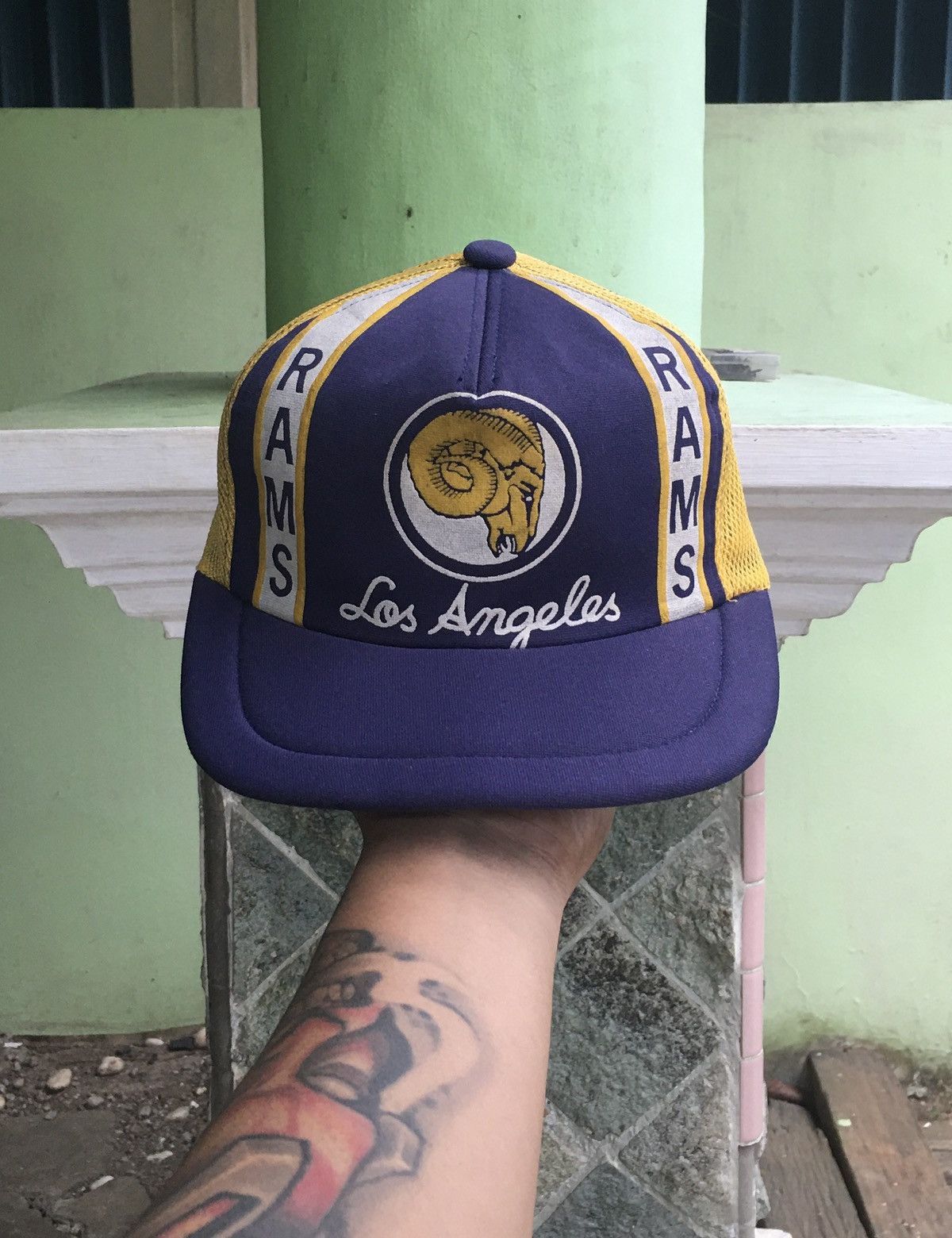 NFL Vintage NFL RAMS Los Angeles Trucker Hats Size ONE SIZE - 1 Thumbnail