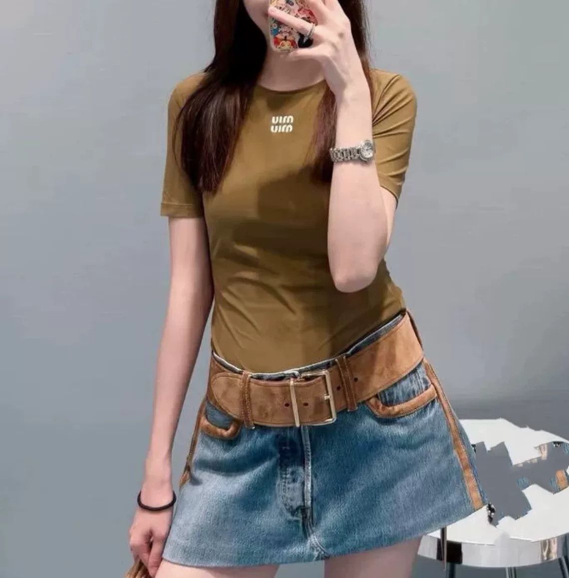 Miu Miu Miu Miu Olive Logo Short-Sleeve T-shirt Size S / US 4 / IT 40 - 1 Thumbnail
