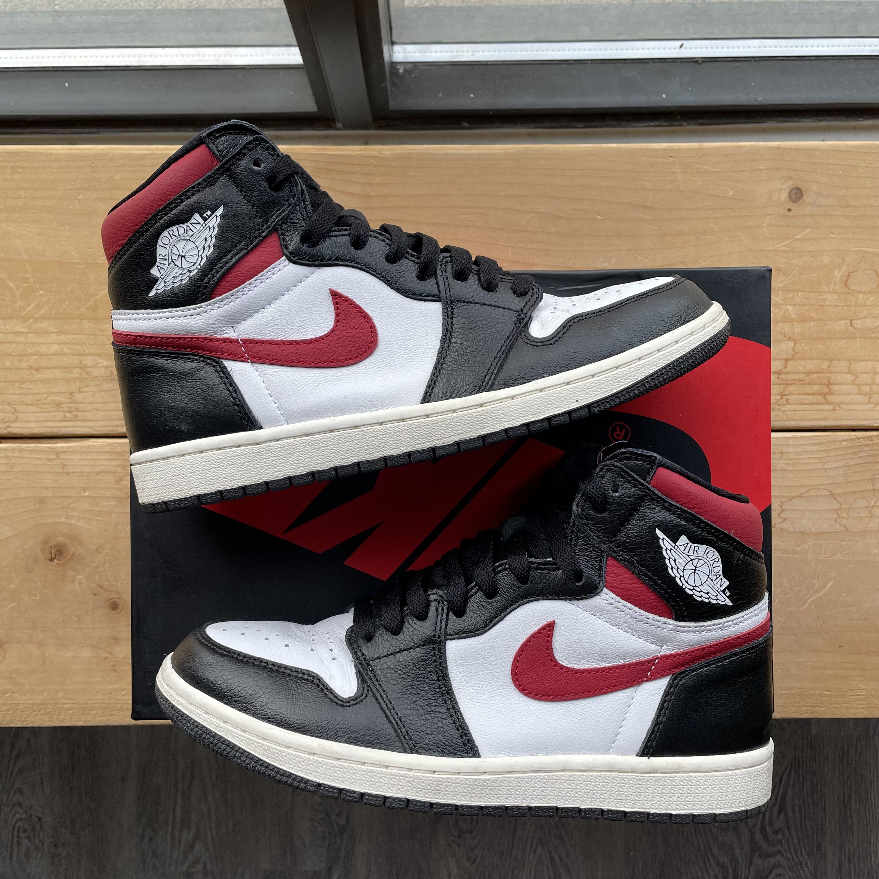 Jordan Brand Jordan 1 Retro High 'Black Gym Red' Size US 8 / EU 41 - 5 Thumbnail