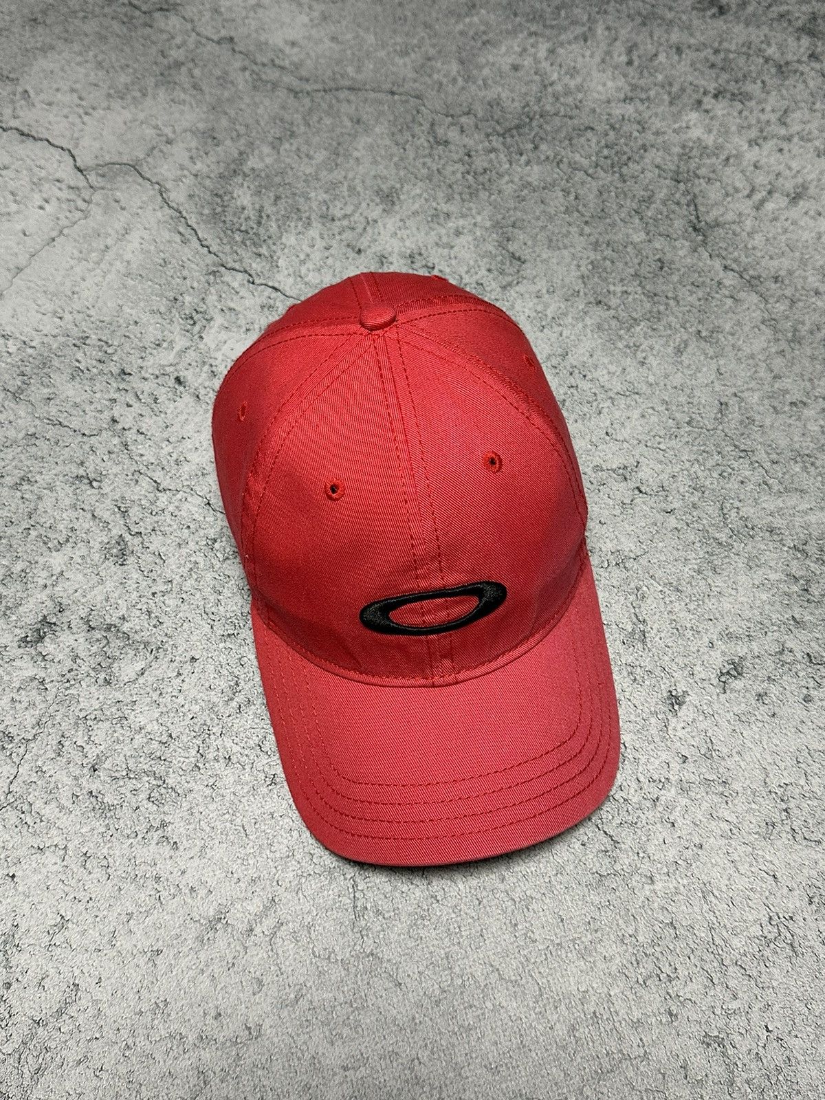 Oakley Vintage Oakley Embroidered Logo Cap Hat Size ONE SIZE - 6 Thumbnail