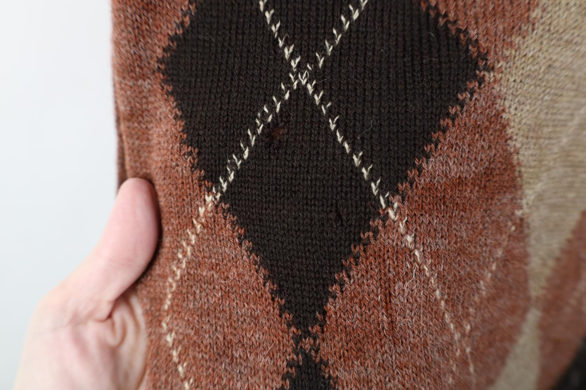Vintage Vintage 70s Streetwear Wool Blend Argyle Diamond Sweater Size XL / US 12-14 / IT 48-50 - 6 Thumbnail