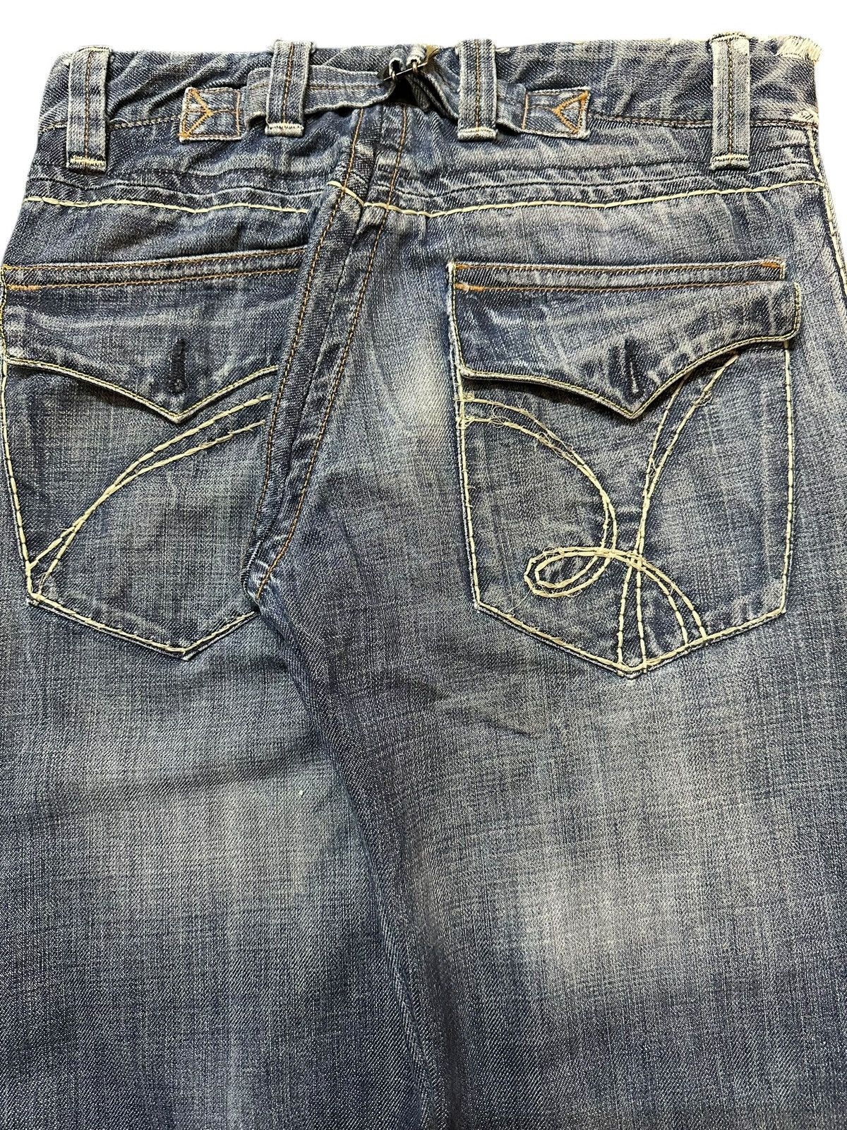 Japanese Brand Vintage Japanese Brand Blue Wash Faded Style Loose Jeans Size US 30 / EU 46 - 6 Thumbnail