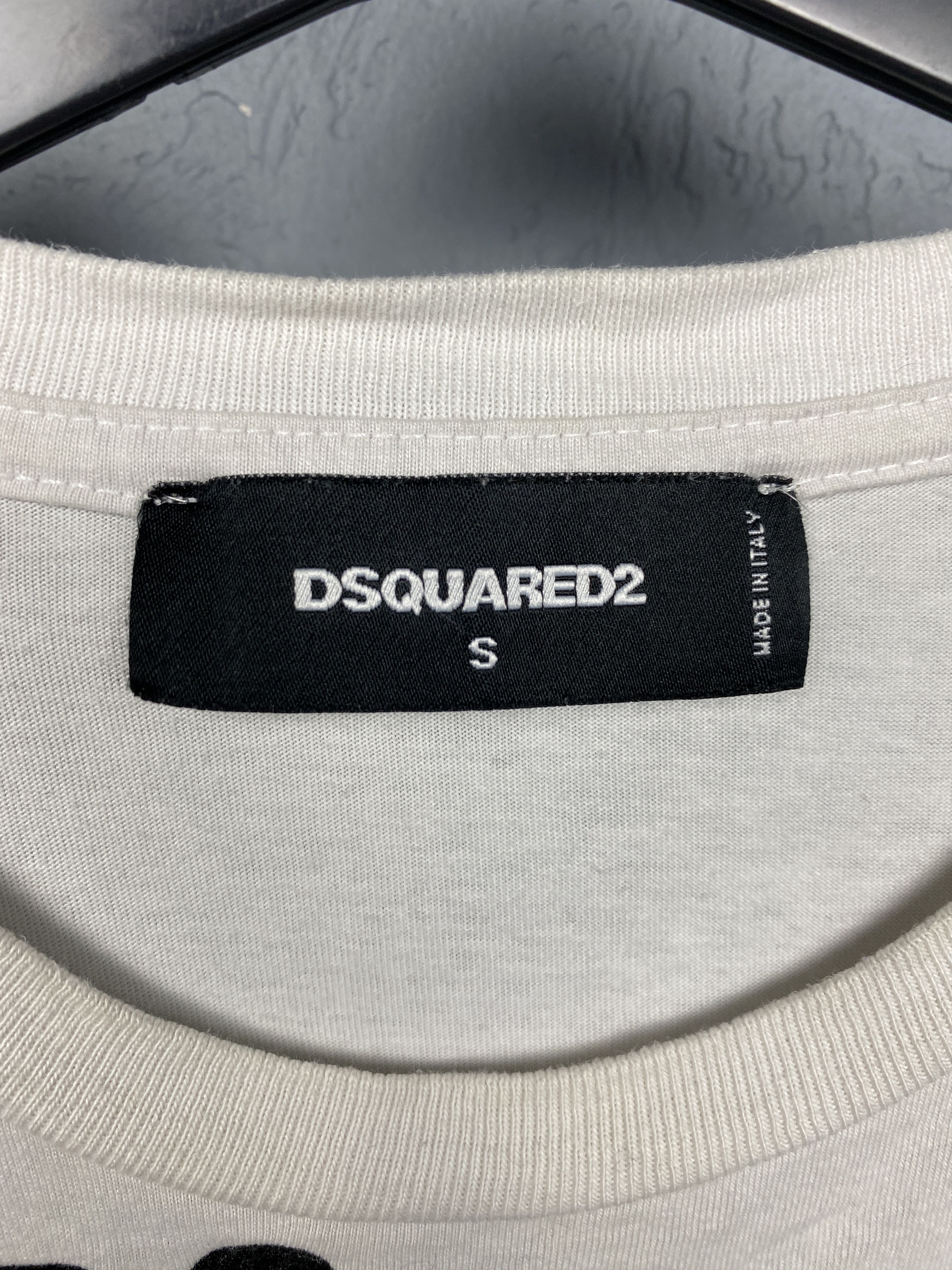 Dsquared2 Dsquared2 Vintage Mens Distressed T-Shirt Size US S / EU 44-46 / 1 - 7 Thumbnail