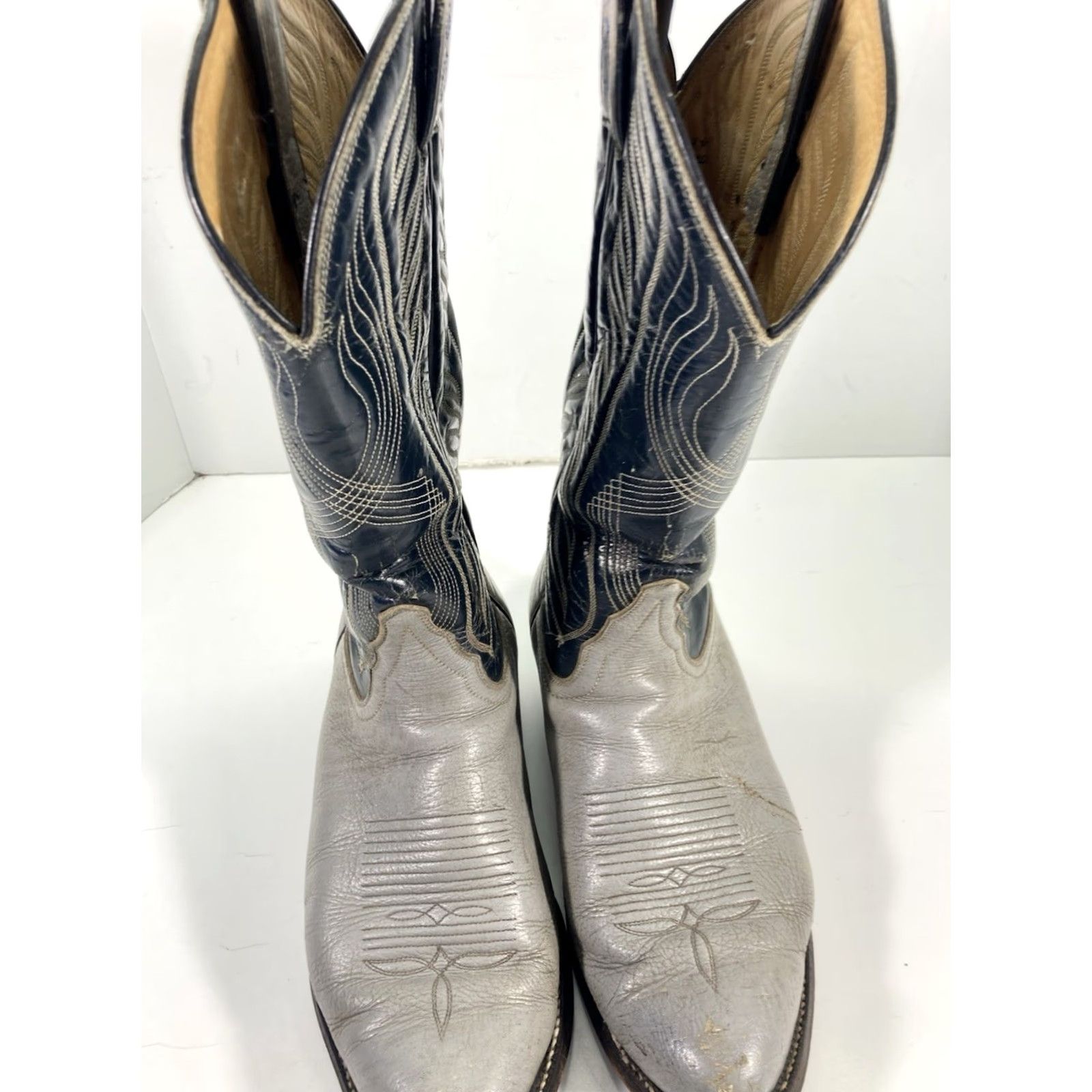 Tony Lama VINTAGE Tony Lama Antelope Boots Men 8.5 EE Gray Leather Western VTG 8056 Size US 9 / EU 42 - 2 Thumbnail
