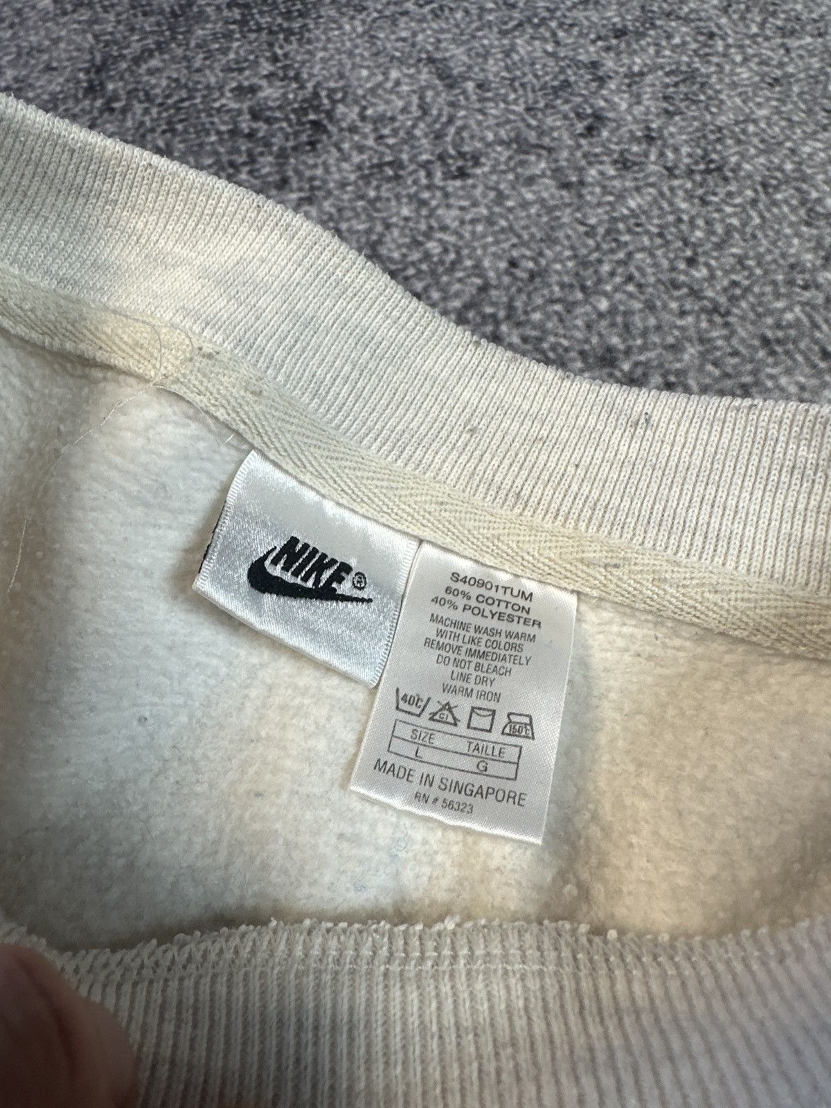 Nike × Vintage 90s Vintage Big Logo Nike t-shirt Streetwear style USA L Size US L / EU 52-54 / 3 - 3 Thumbnail