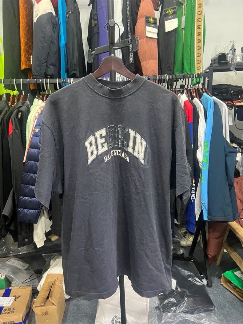 Balenciaga BEKIN Short Sleeve T-shirt - dmc