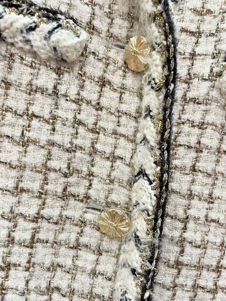 Chanel Chanel White gold silhouette vest Size XS / US 0-2 / IT 36-38 - 6 Thumbnail