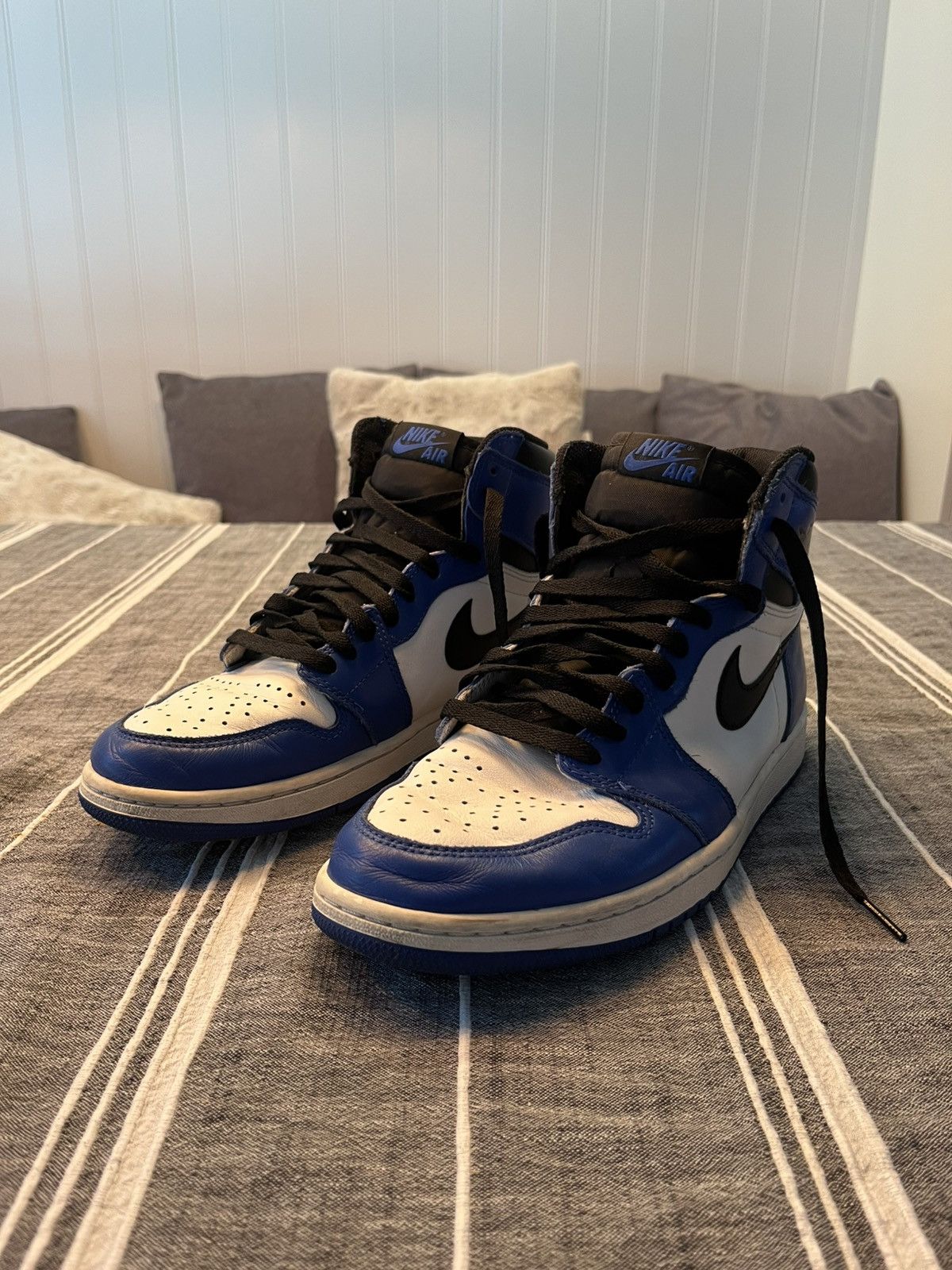 Nike Jordan 1 Retro High Size US 9.5 / EU 42-43 - 1 Thumbnail