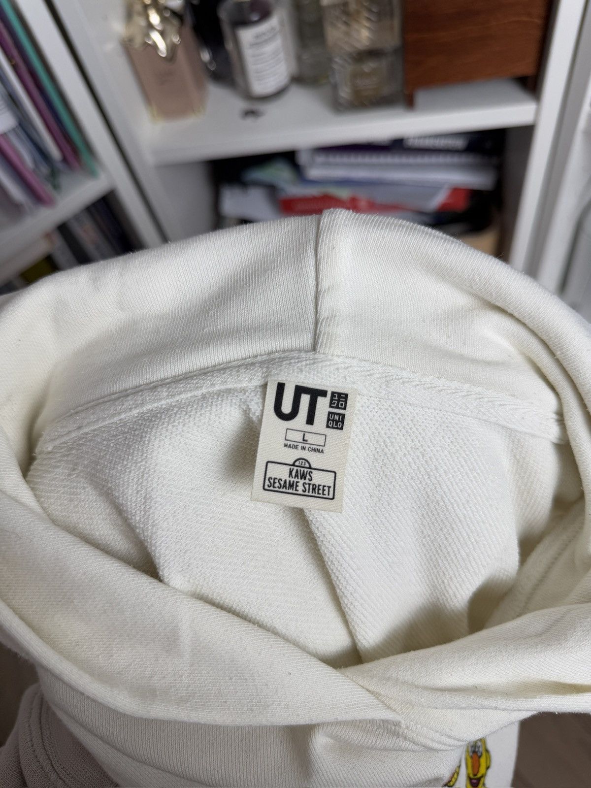 Kaws × Uniqlo Uniqlo x Kaws Sesame Street boxy hoodie L streetwear casual Size US L / EU 52-54 / 3 - 5 Thumbnail