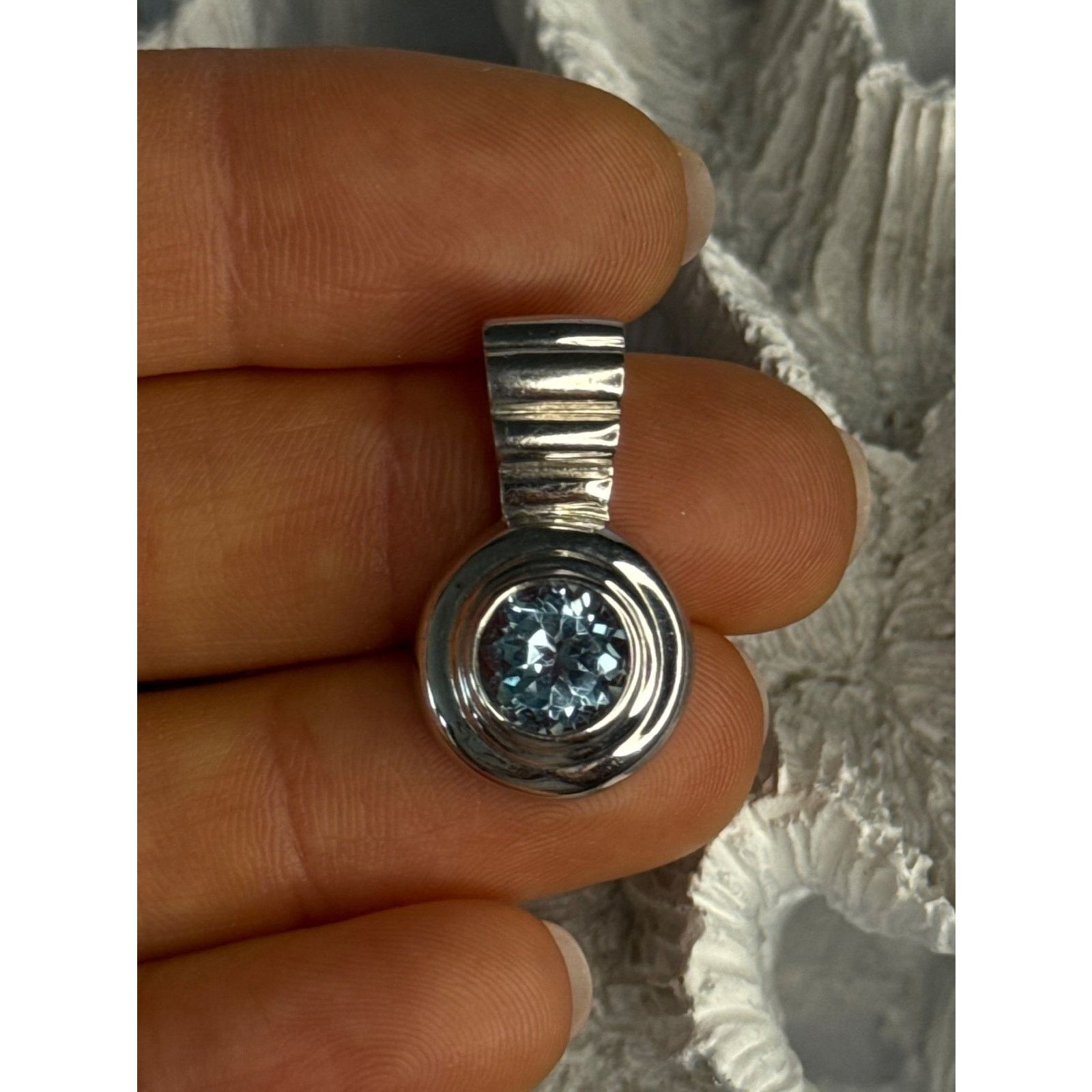 Jewelry 925 STERLING SILVER BLUE TOPAZ PENDANT LENGTH 1 INCH Size ONE SIZE - 7 Thumbnail