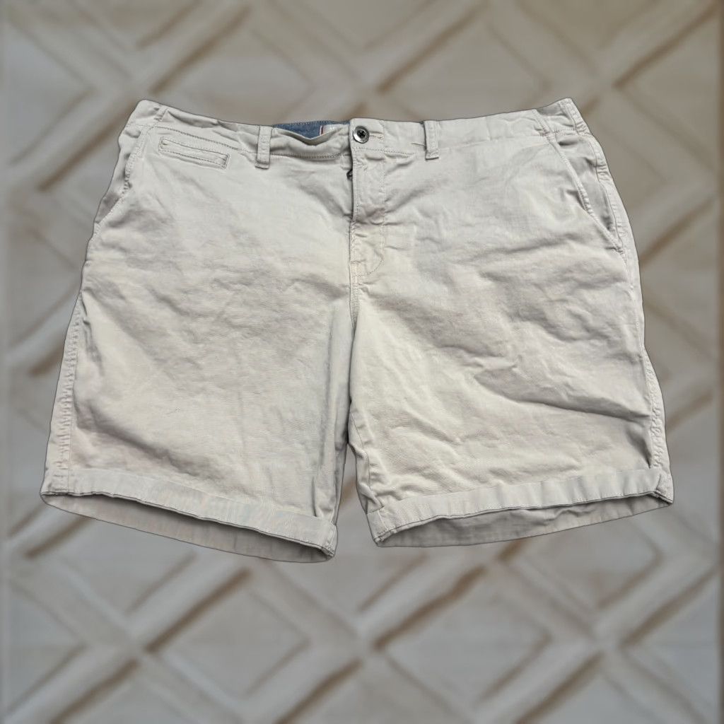 Vintage Paperbacks Chino Shorts Mens 38 Beige Cotton Flat Front Pockets Button Casual Summer Wearable Regular Vintage: No Size US 38 / EU 54 - 1 Thumbnail