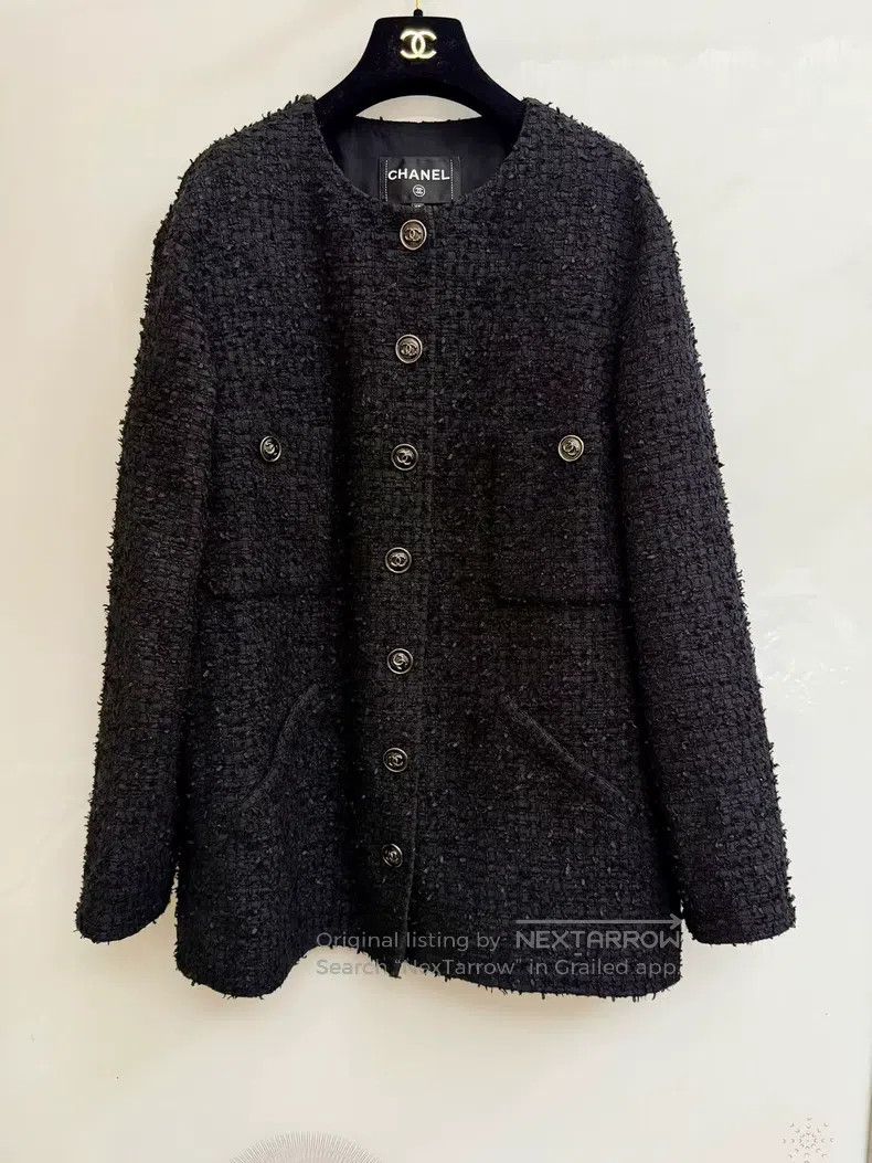 Chanel Chanel 21p black tweed wide version jacket Size S / US 4 / IT 40 - 1 Thumbnail