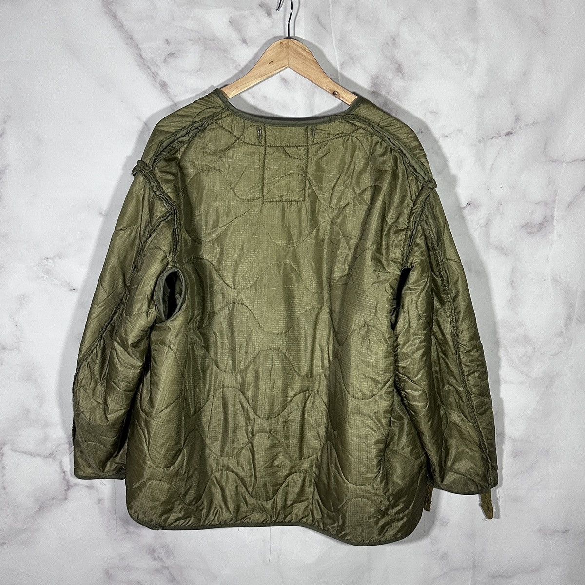 Vintage US Military Quilted Liner Jacket Size US M / EU 48-50 / 2 - 4 Thumbnail