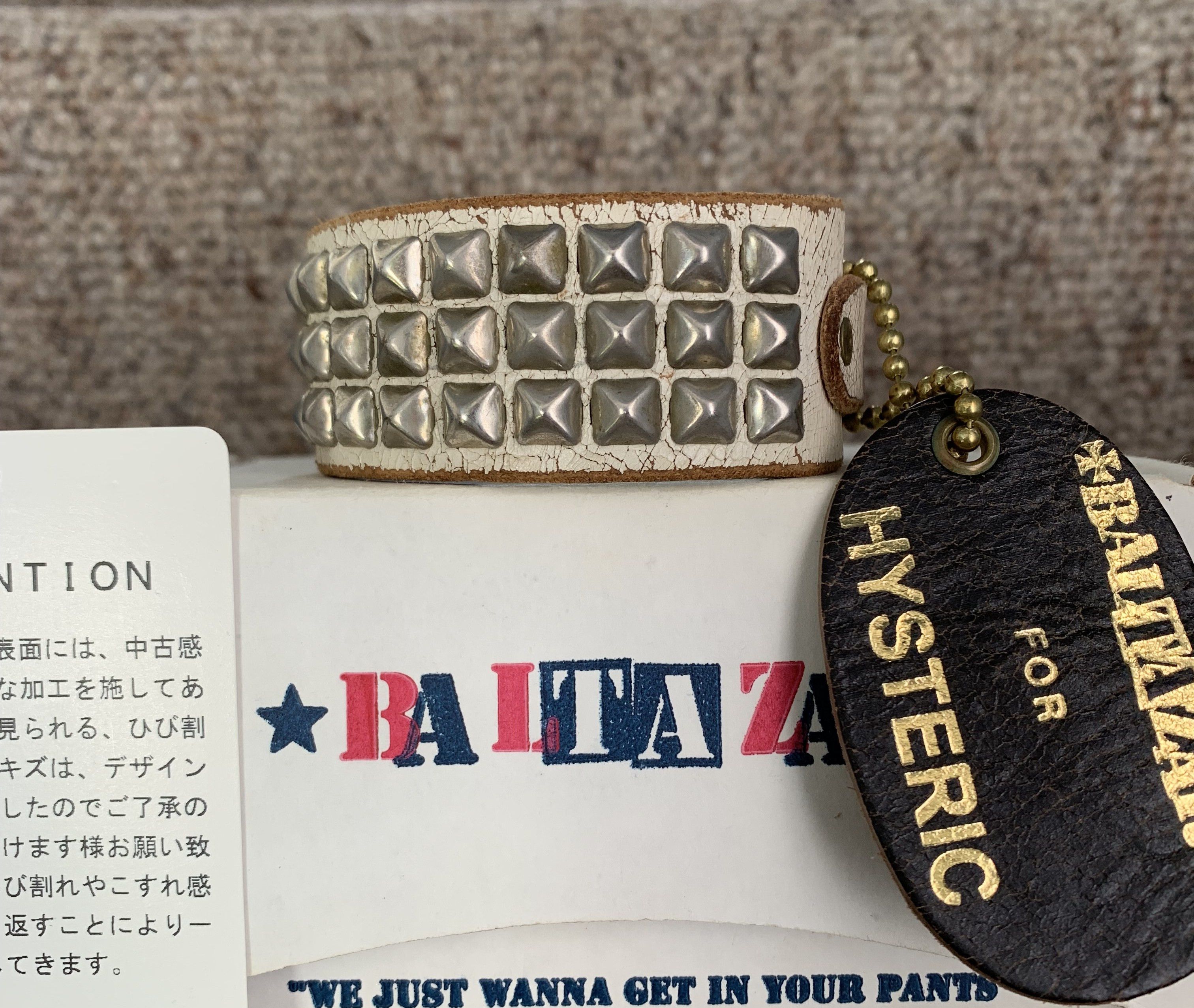 HYSTERIC GLAMOUR Message Bangle ×2 HYSTERIC GLAMOUR Message Bangle ×2 - メルカリ