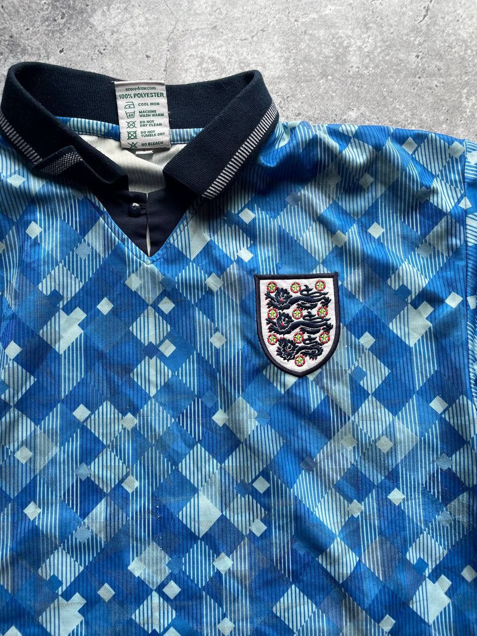 Vintage RARE ENGLAND RETRO SOCCER JERSEY Y2K 90s VINTAGE reissue Size US L / EU 52-54 / 3 - 4 Thumbnail