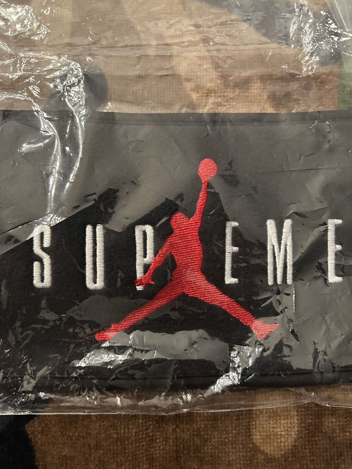 Jordan Brand × Supreme Supreme Jordan Headband Black FW24 Size ONE SIZE - 6 Thumbnail