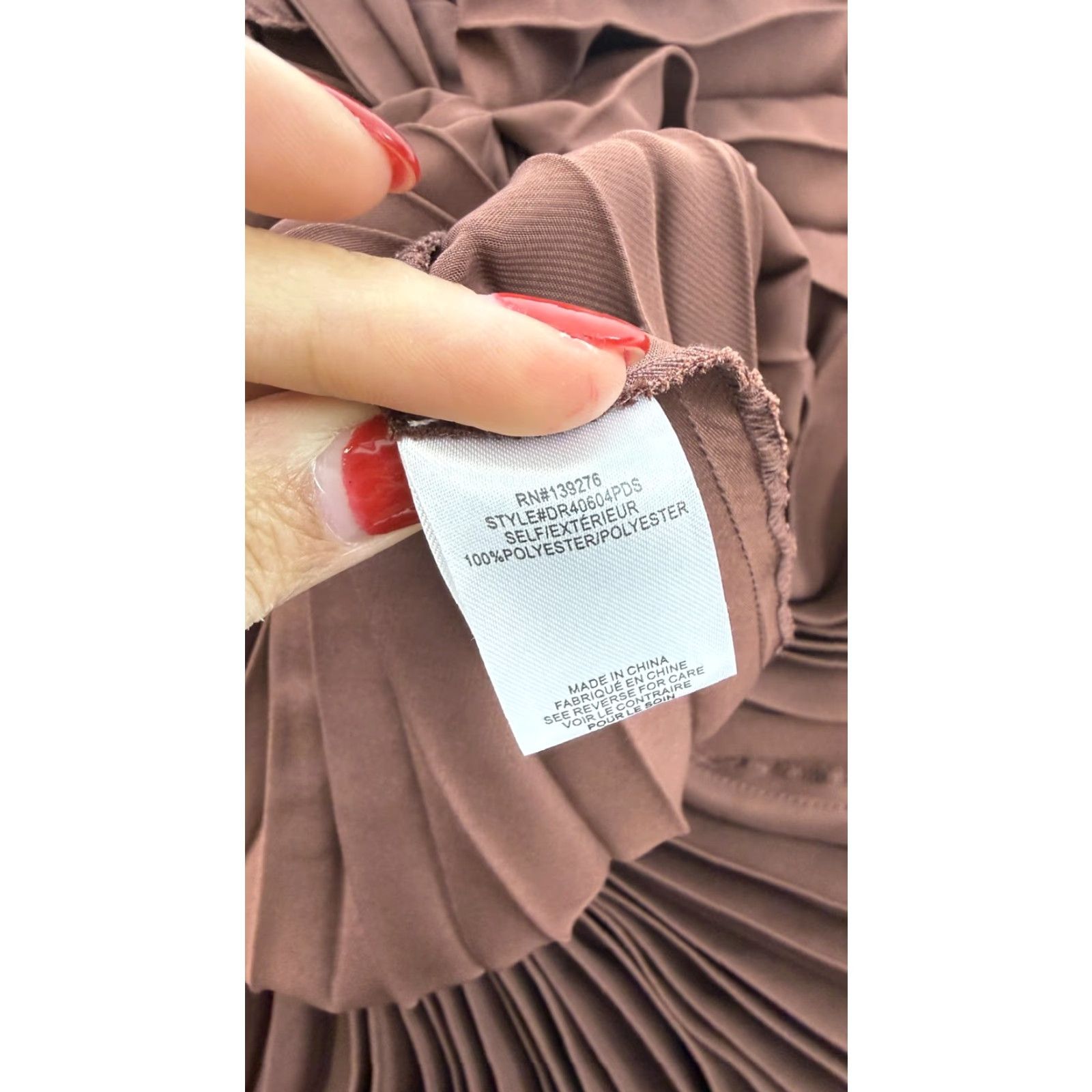 Vintage DR2 Skirt Womens Small Brown Pleated Midi Elastic Waist Pull On Polyester Size 28" / US 6 / IT 42 - 6 Thumbnail