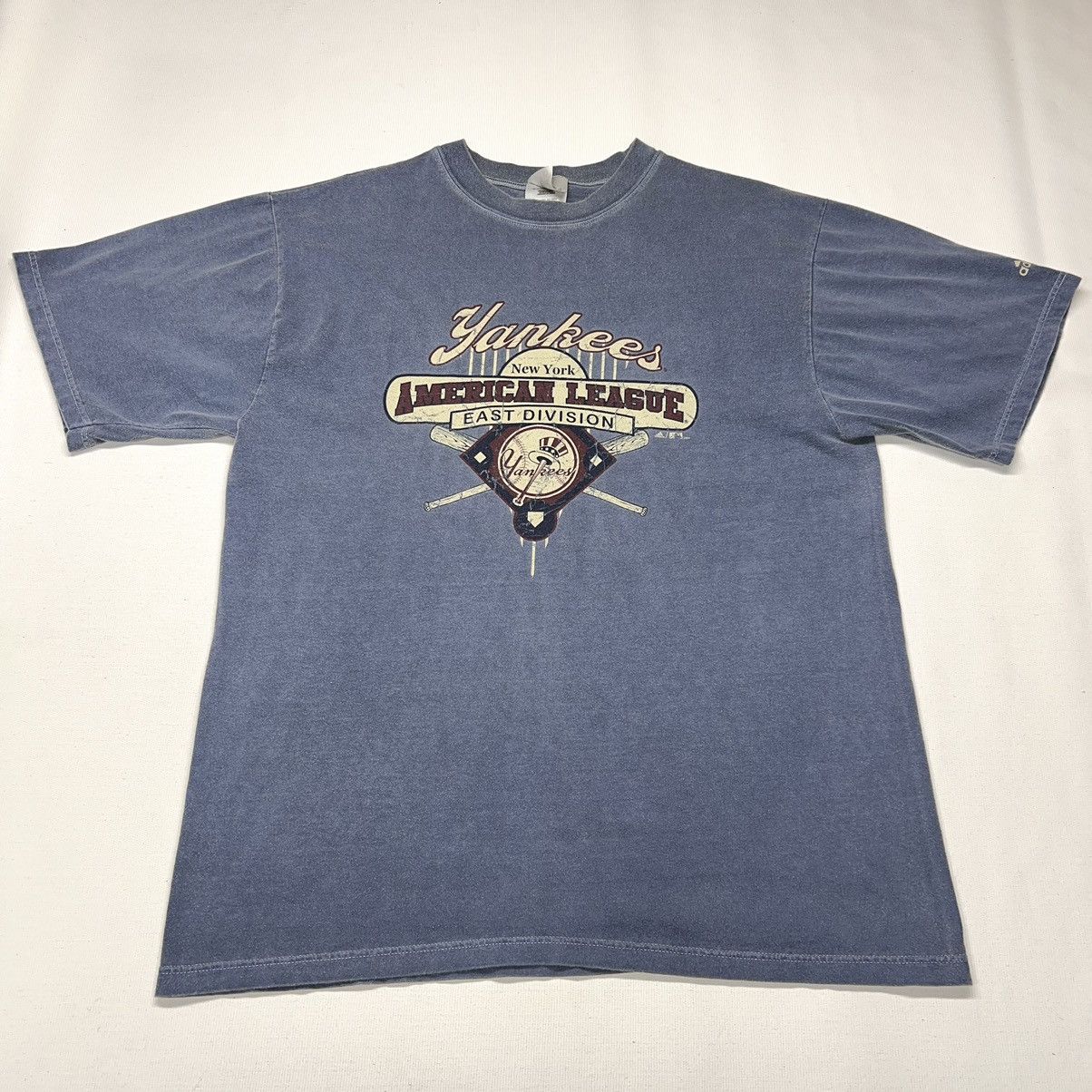 Adidas × New York Yankees × Vintage Adidas New York Yankees Tee Shirt Graphic Faded Baseball Y2K Size US L / EU 52-54 / 3 - 1 Thumbnail