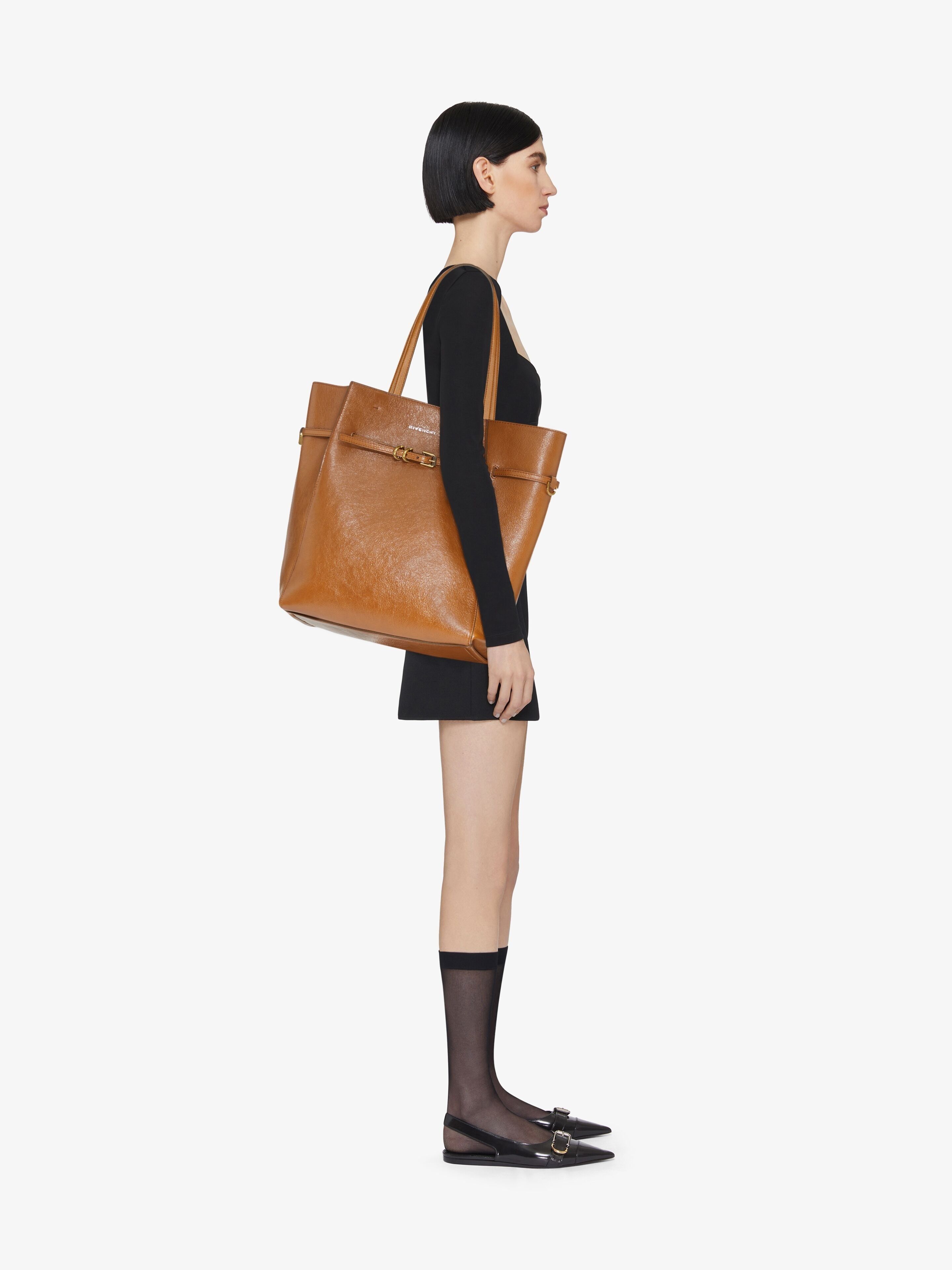Givenchy o1w1db10825 Size: OS / Voyou Medium North South Tote Bag Size ONE SIZE - 2 Thumbnail