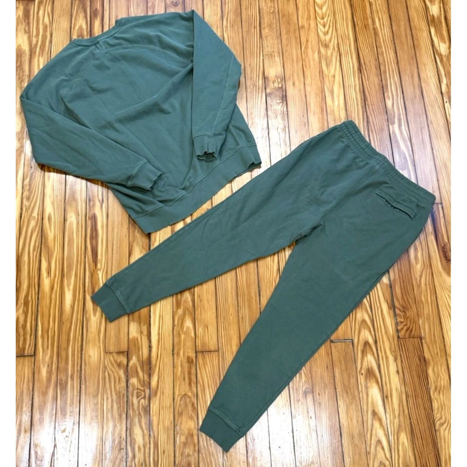 Gymshark Gymshark Men's Green Crest Sweatshirt Joggers Set Outfit/Set M/L Athleisure Gym Size US M / EU 48-50 / 2 - 2 Thumbnail