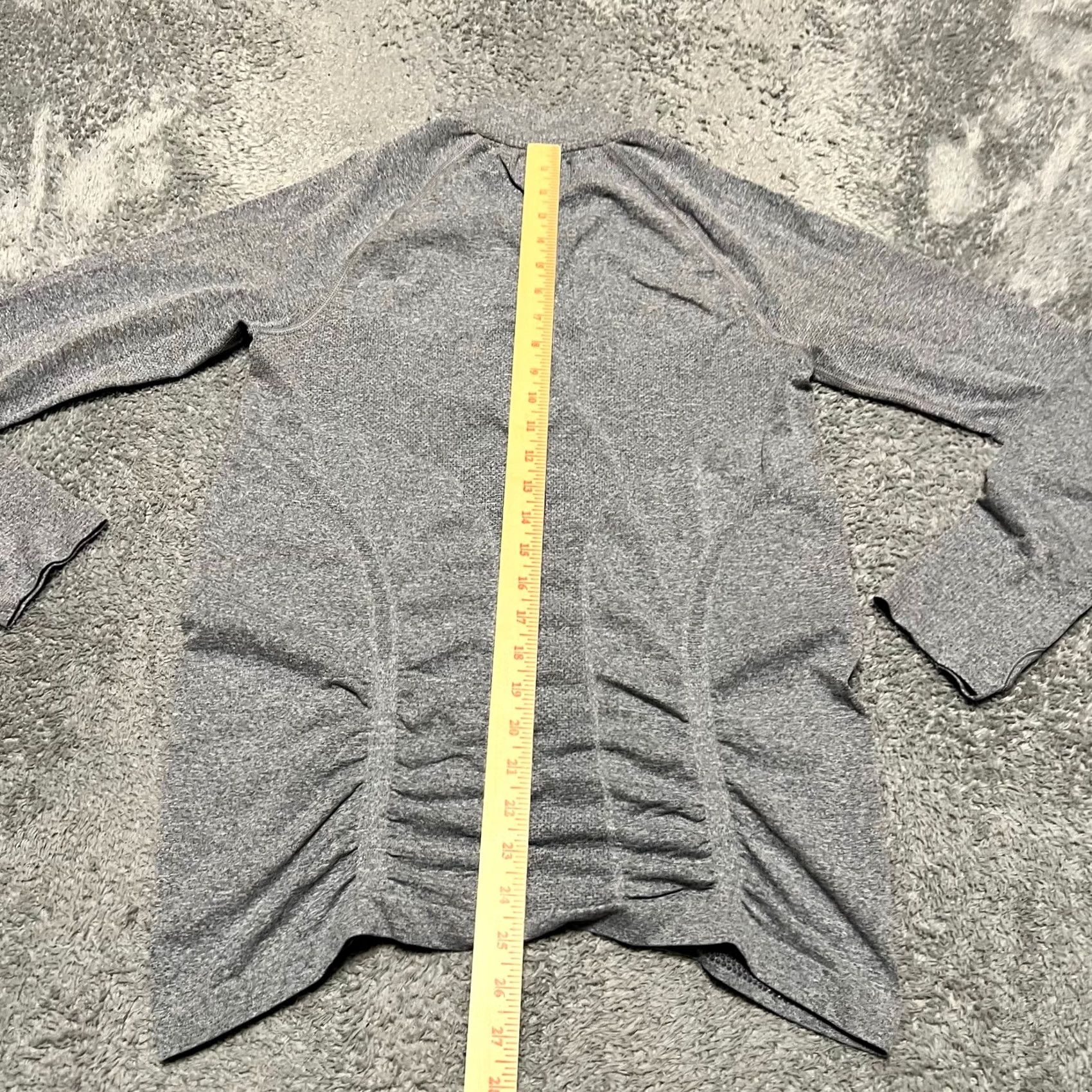 Athleta Athleta Shirt Womens Large Fast Track 1/4 Zip Ruched Long Sleeve Gray Pullover Size L / US 10 / IT 46 - 5 Thumbnail