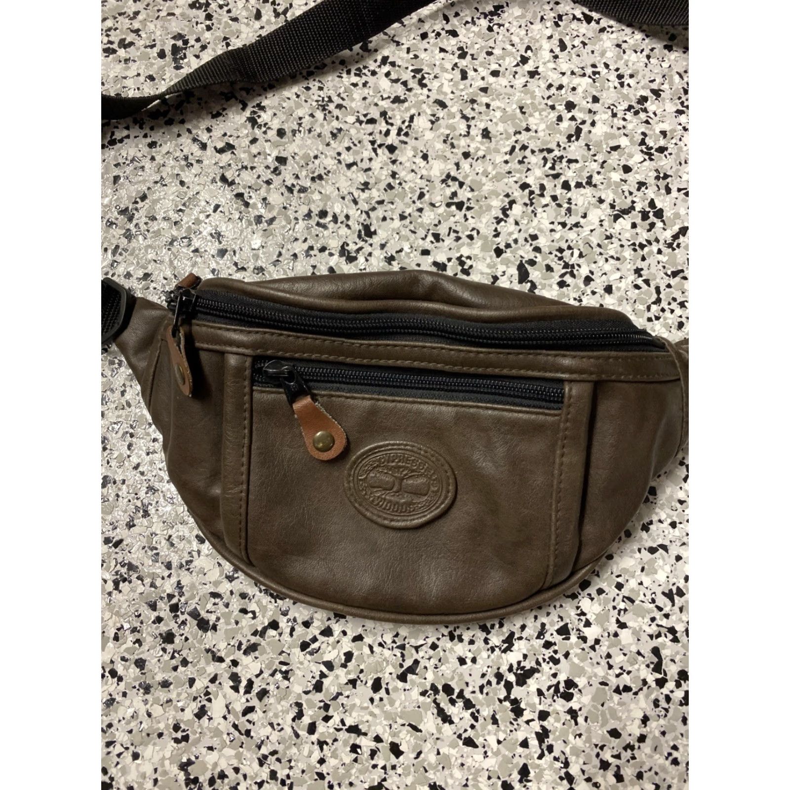 Vintage VINTAGE Cypress Woods Fanny Pack Bum Bag Waist Bag Faux Leather Green Adult Unisex Size ONE SIZE - 2 Thumbnail