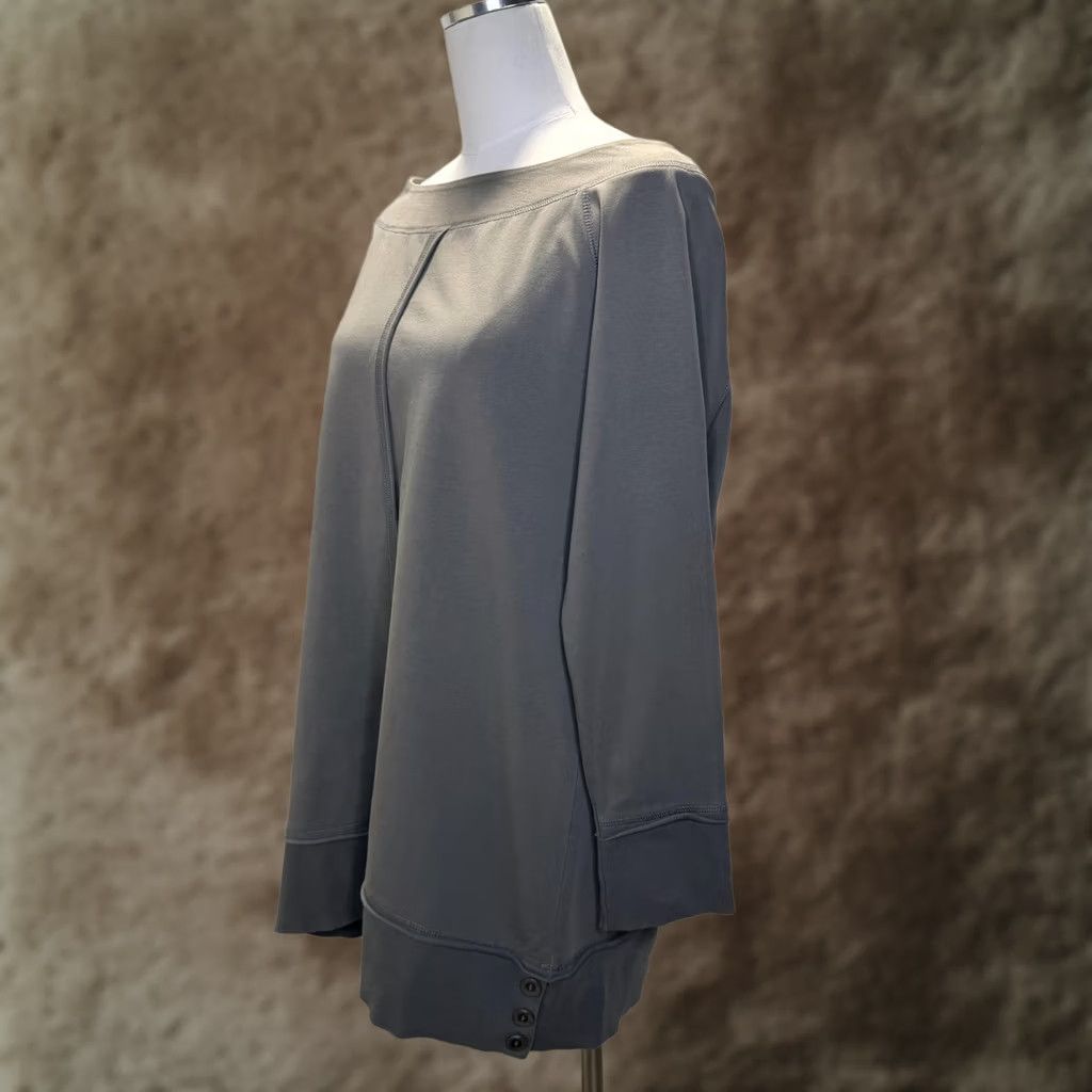 Soft Surroundings Soft Surroundings Tunic Sweatshirt Womens Large Gray Boat Neck Button Hem Shirt Size L / US 10 / IT 46 - 1 Thumbnail